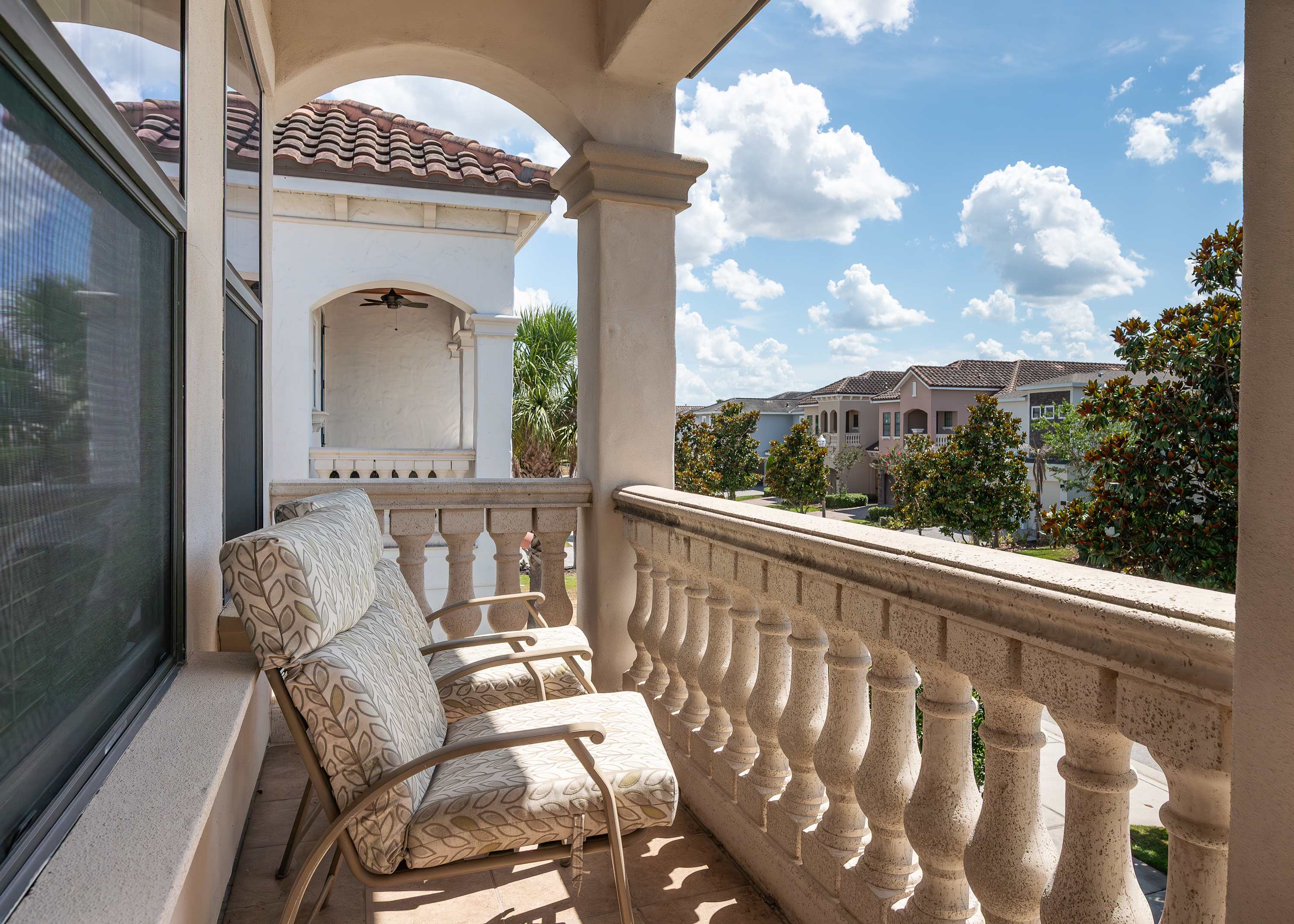 Family villa w/pool & game room