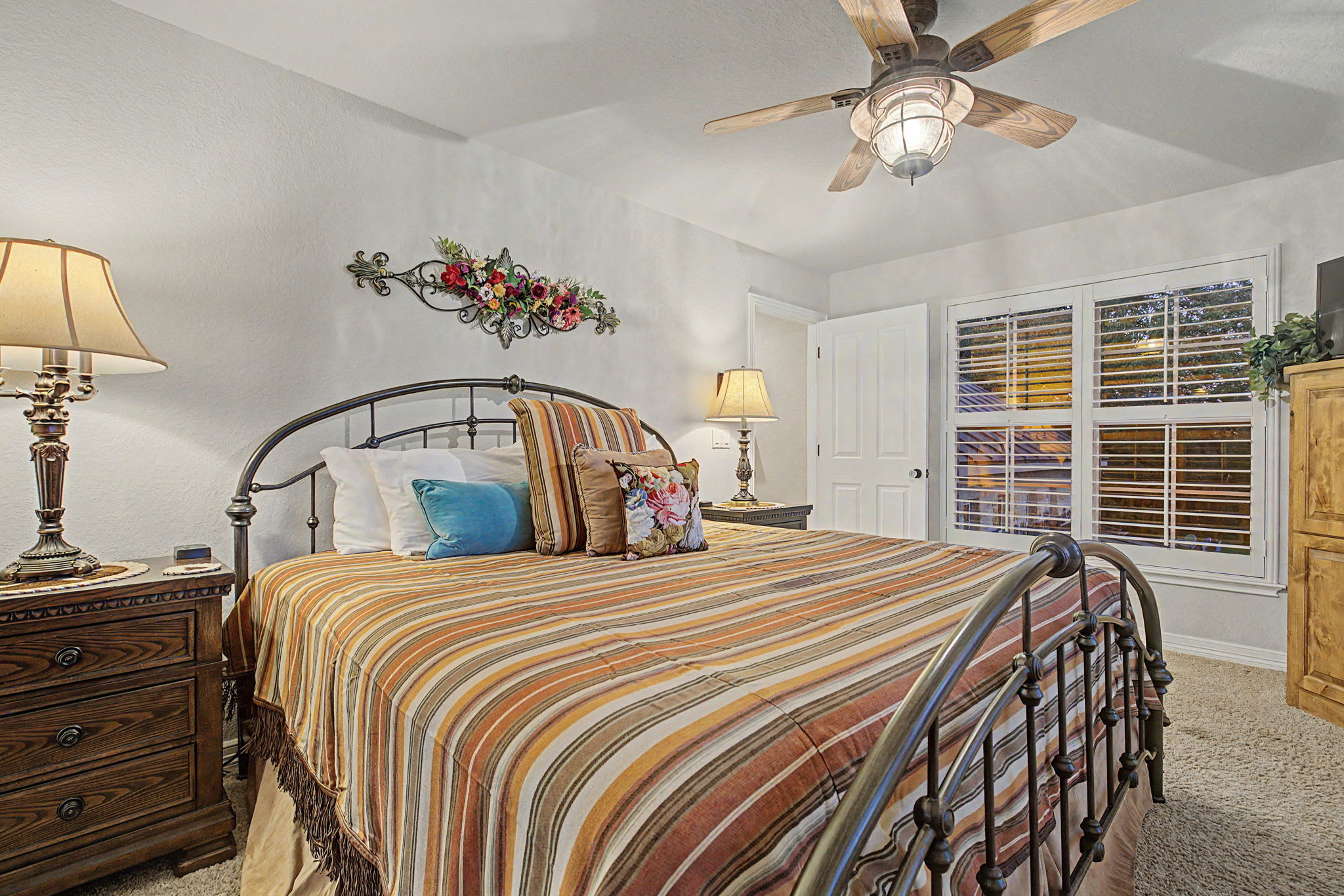 River House | 4-BDR Luxury Riverfront Estate | Photo 28