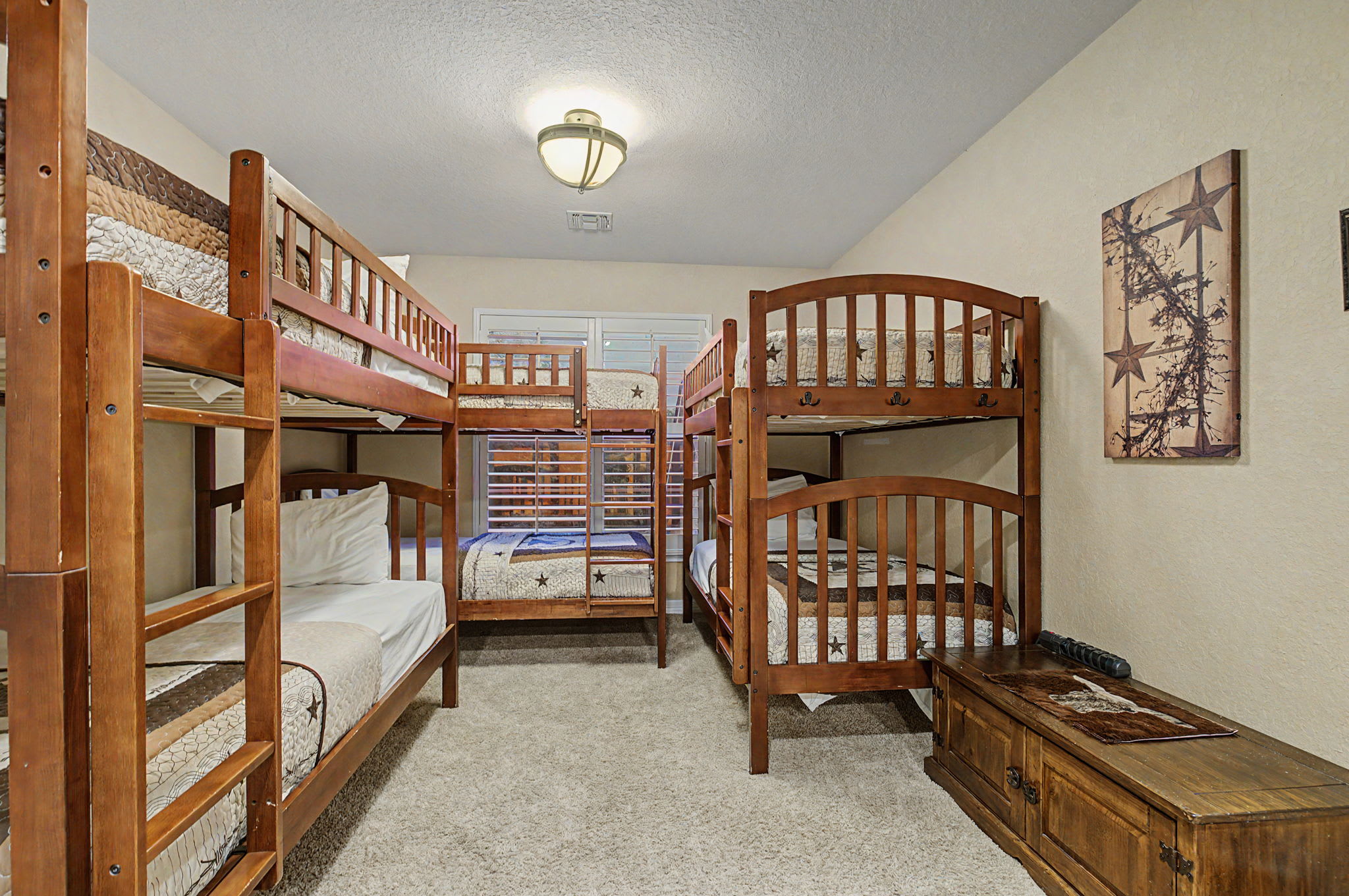 River House | 4-BDR Luxury Riverfront Estate | Photo 33