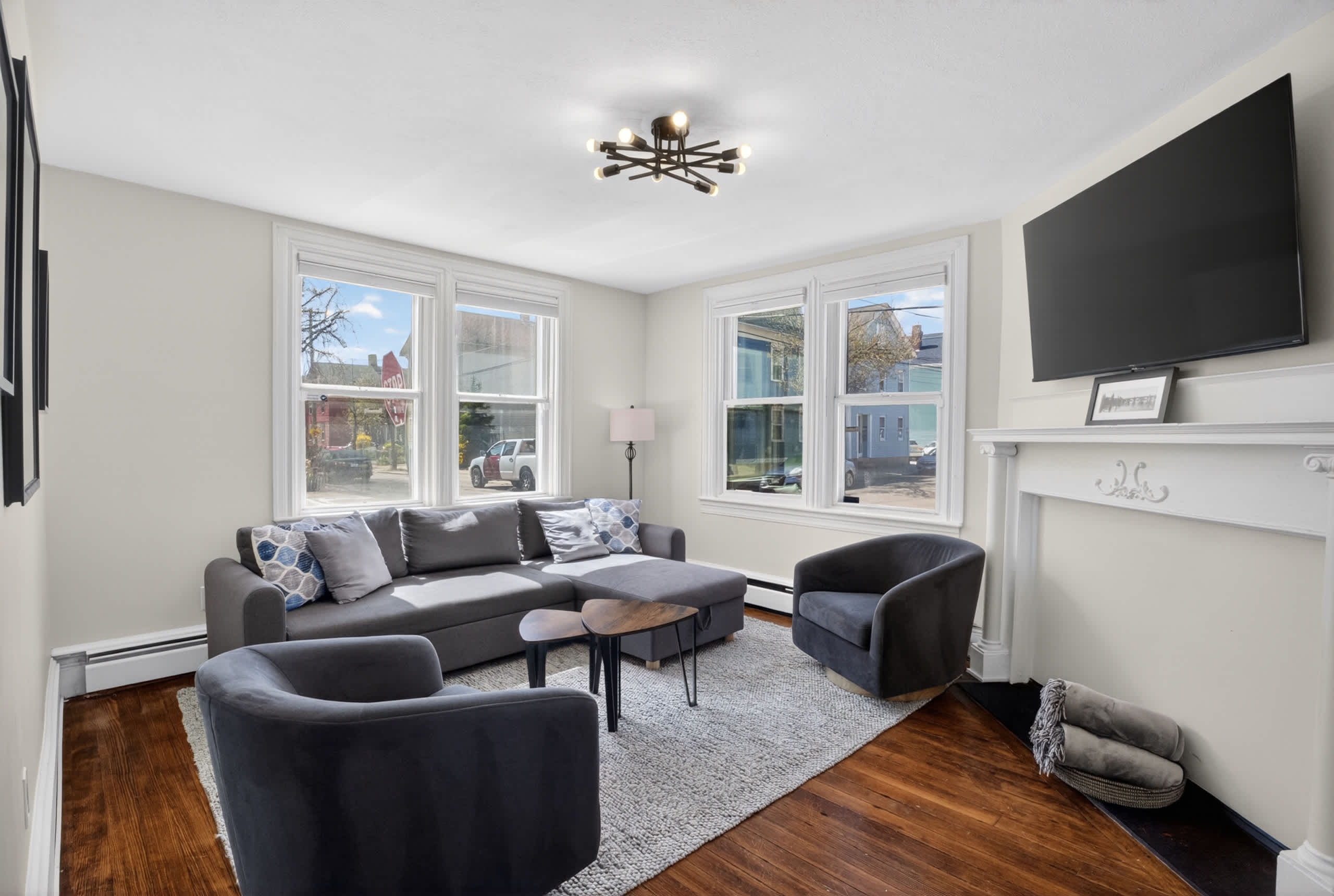 Federal HILL PRIDE 1 - Ground-Floor Flat