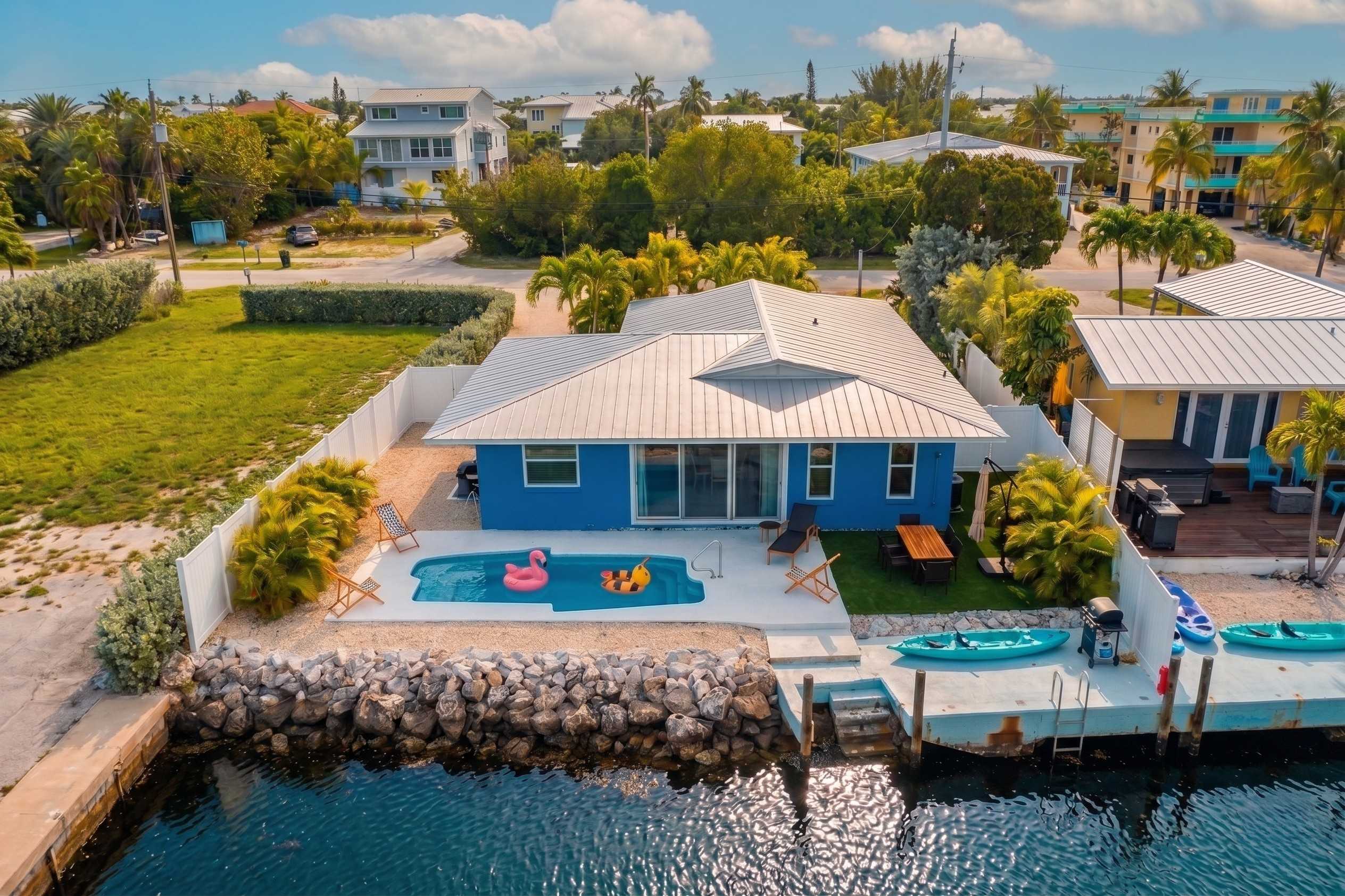 Waterfront | Pool, Dock, Bikes, Sombrero Beach - Marathon, FL