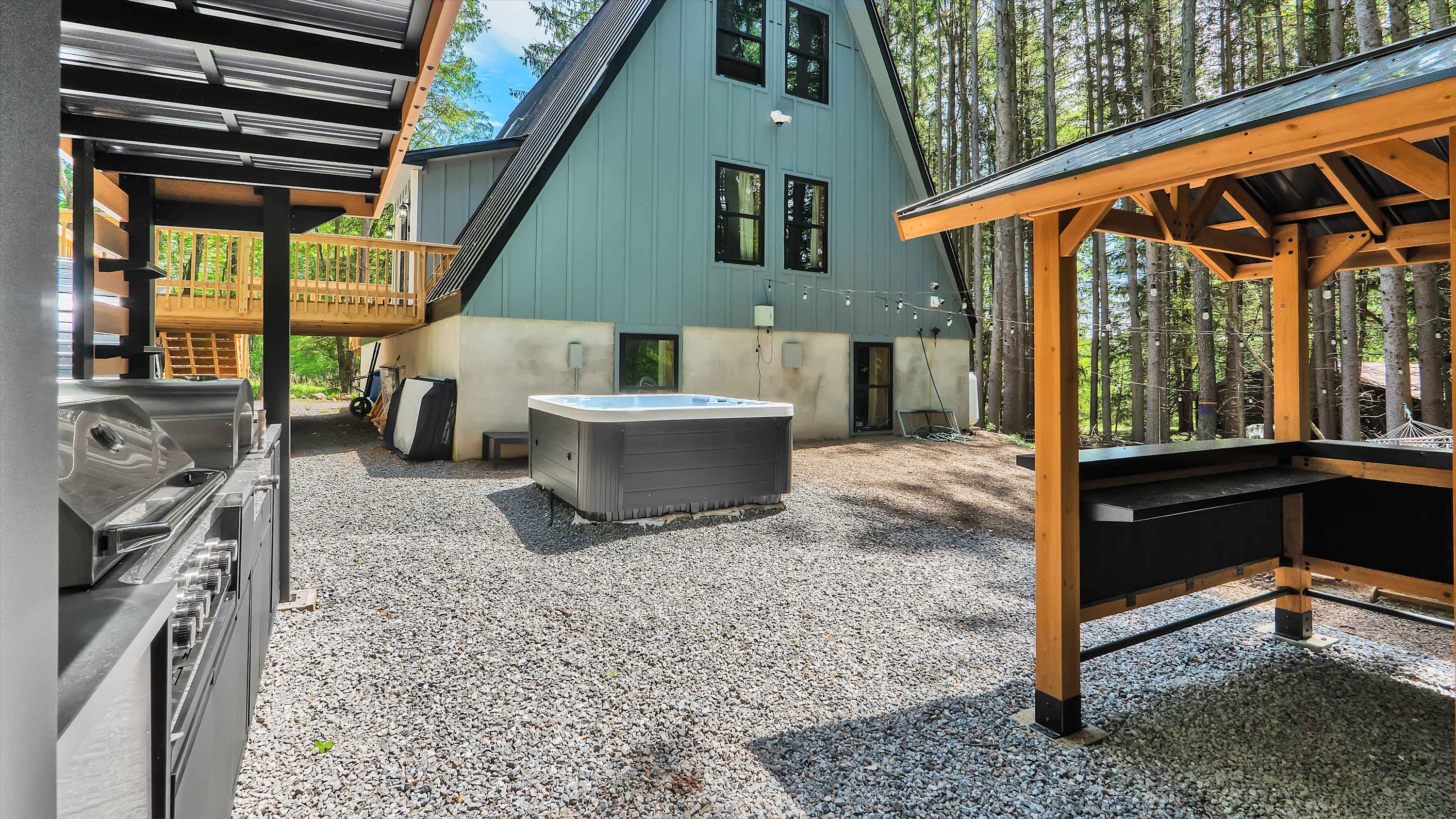 Pines A-Frame Cabin | Sauna | HotTub 