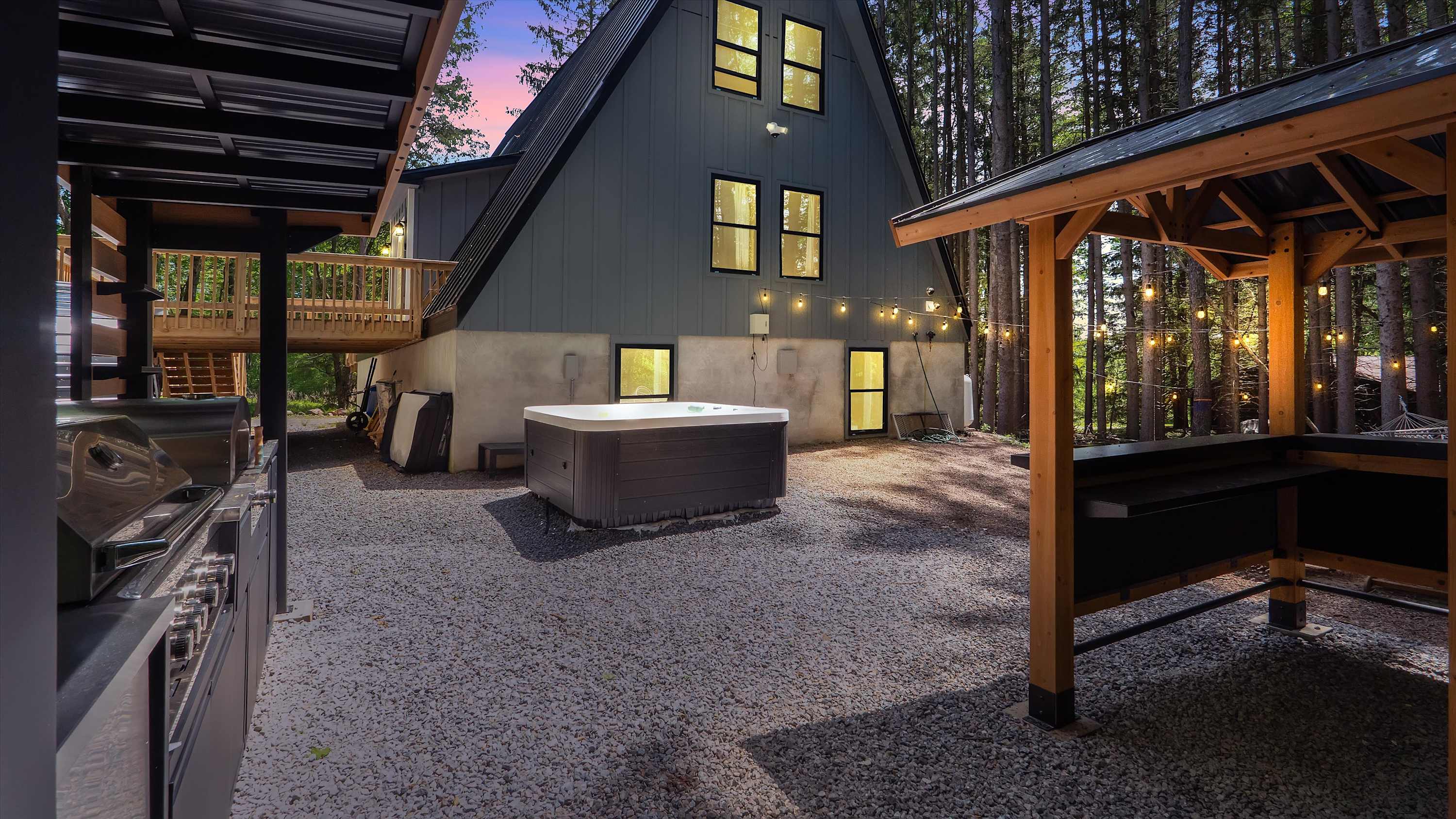 Pines A-Frame Cabin | Sauna | HotTub 