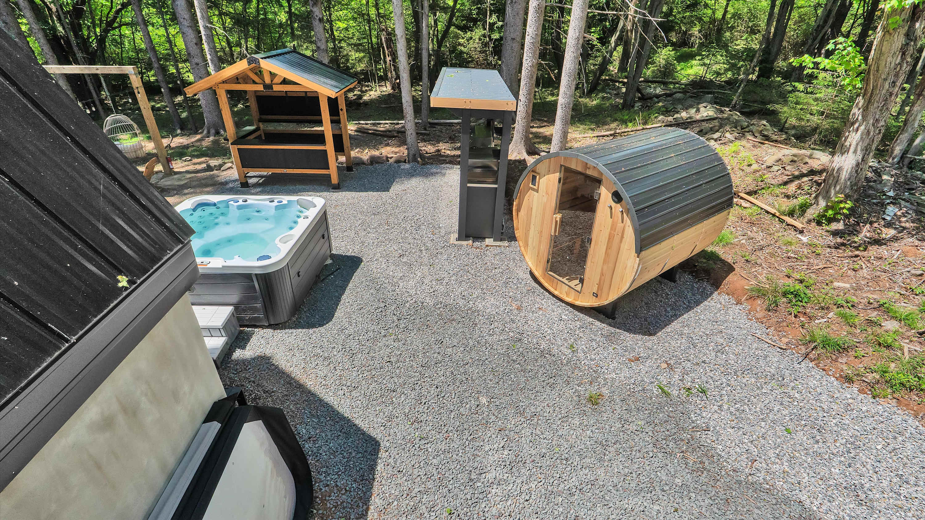 Pines A-Frame Cabin | Sauna | HotTub 