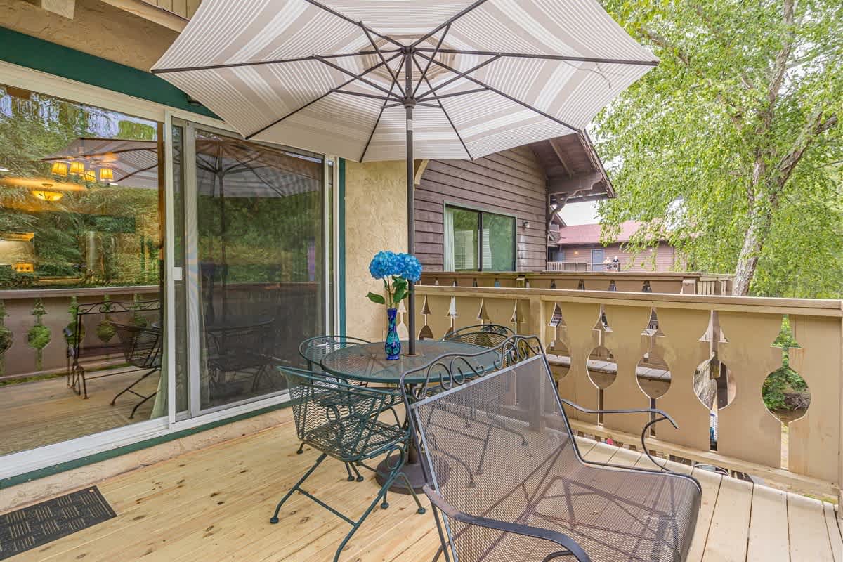 BALCONY OVERLOOKING RIVER | DOWNTOWN HELEN