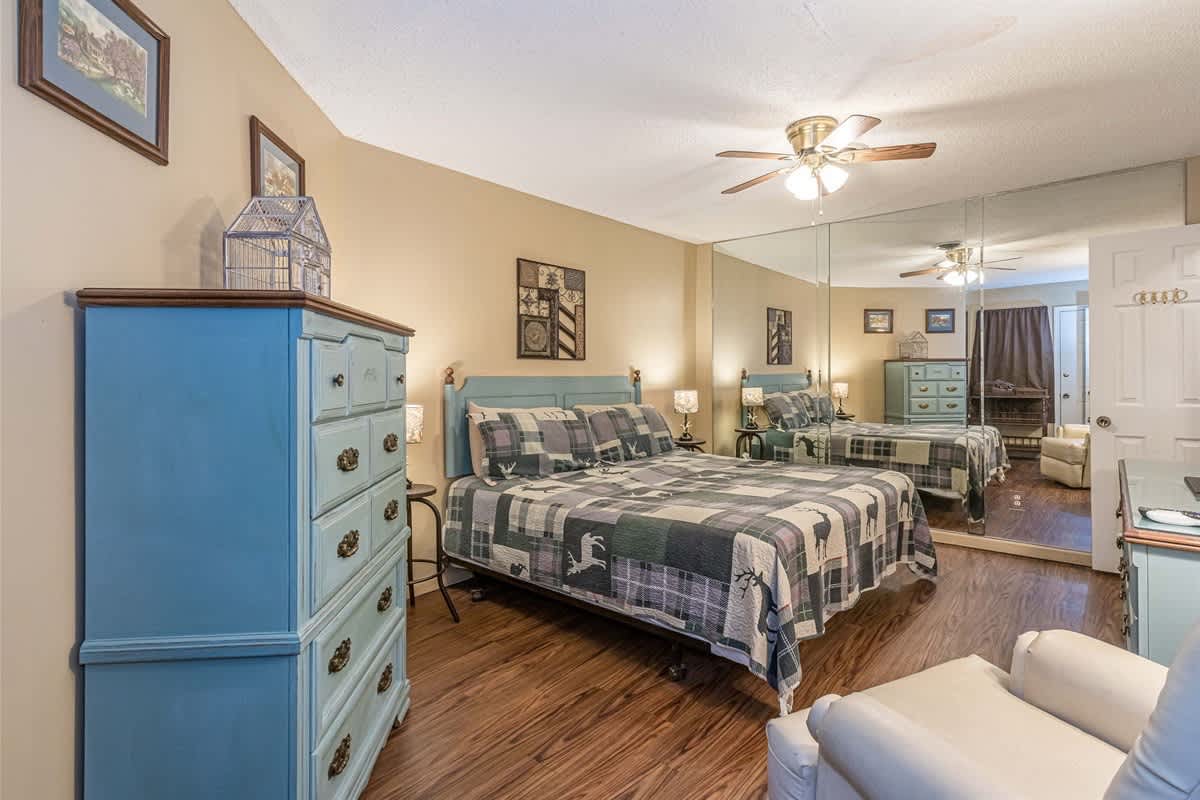 BALCONY OVERLOOKING RIVER | DOWNTOWN HELEN