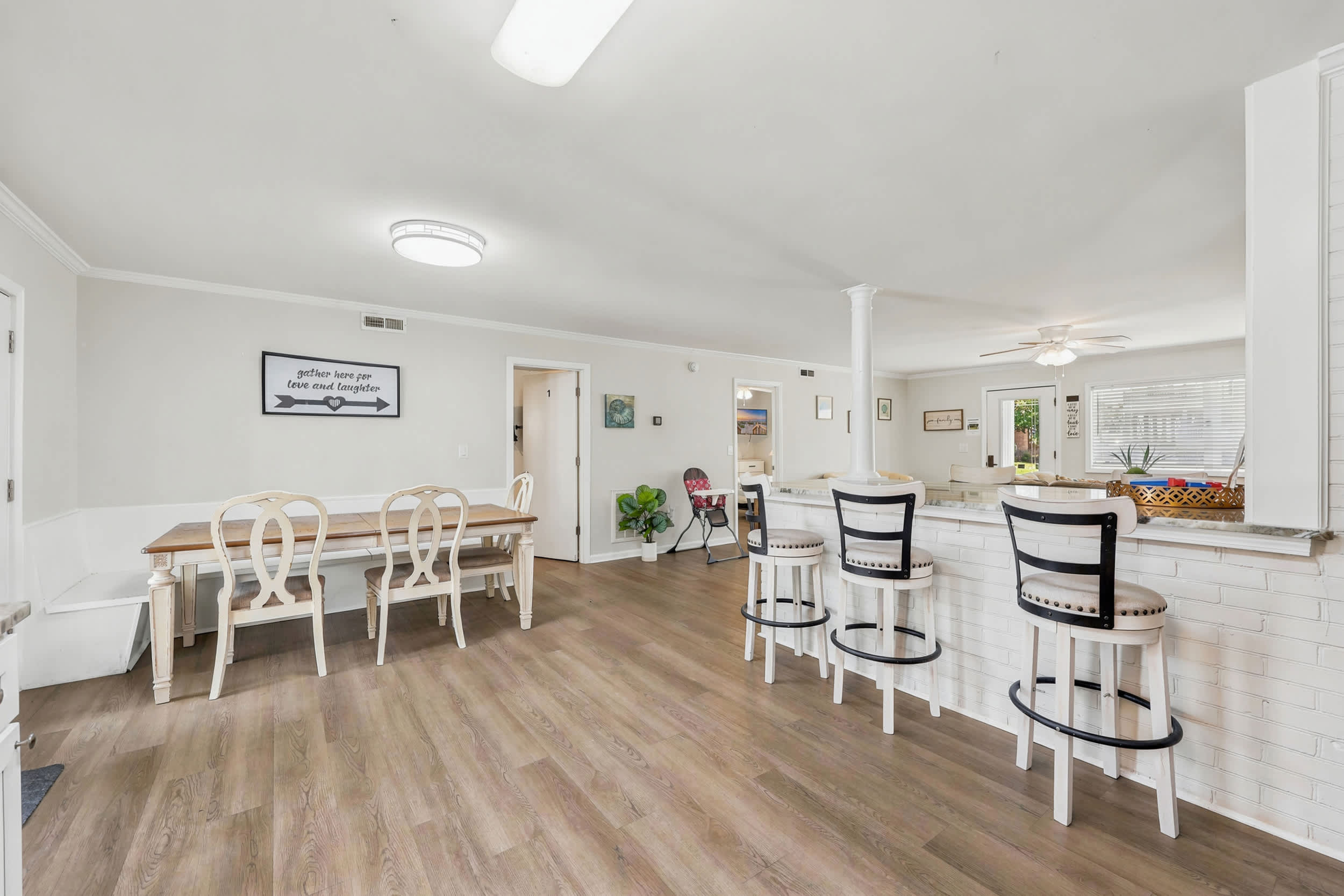 Wavecrest Grand with Pool Great for Groups