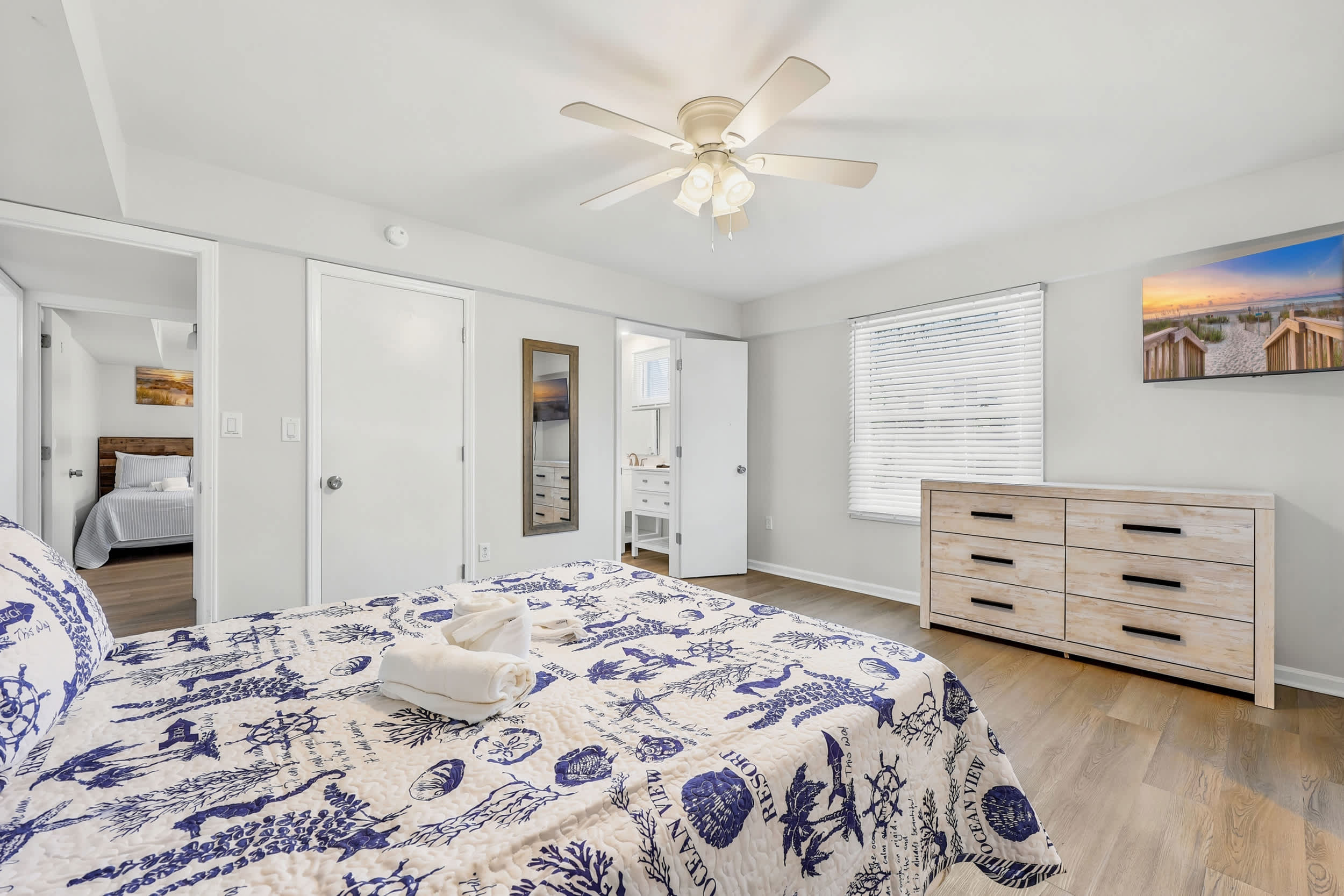 Wavecrest Grand with Pool Great for Groups