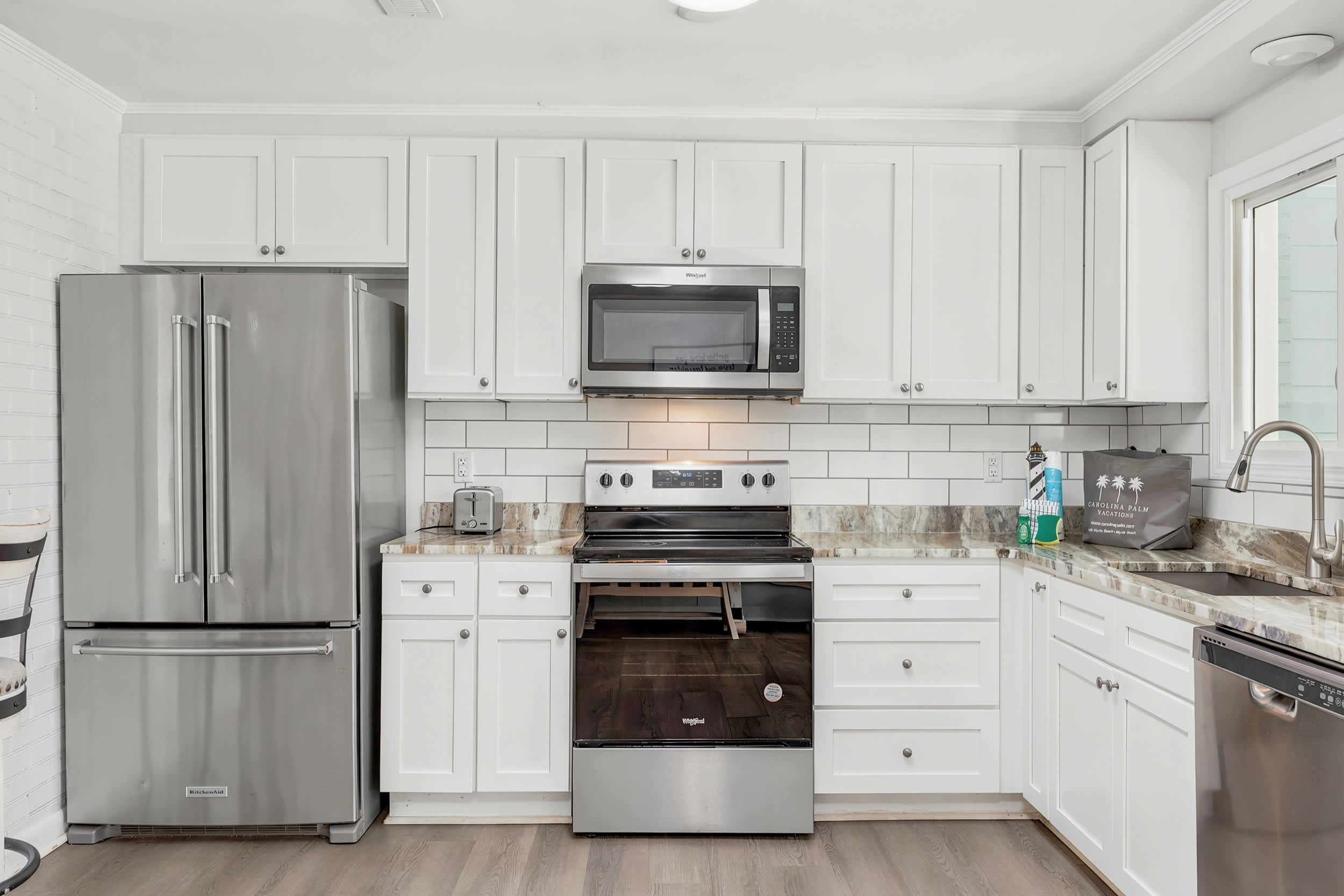 2 Kitchens