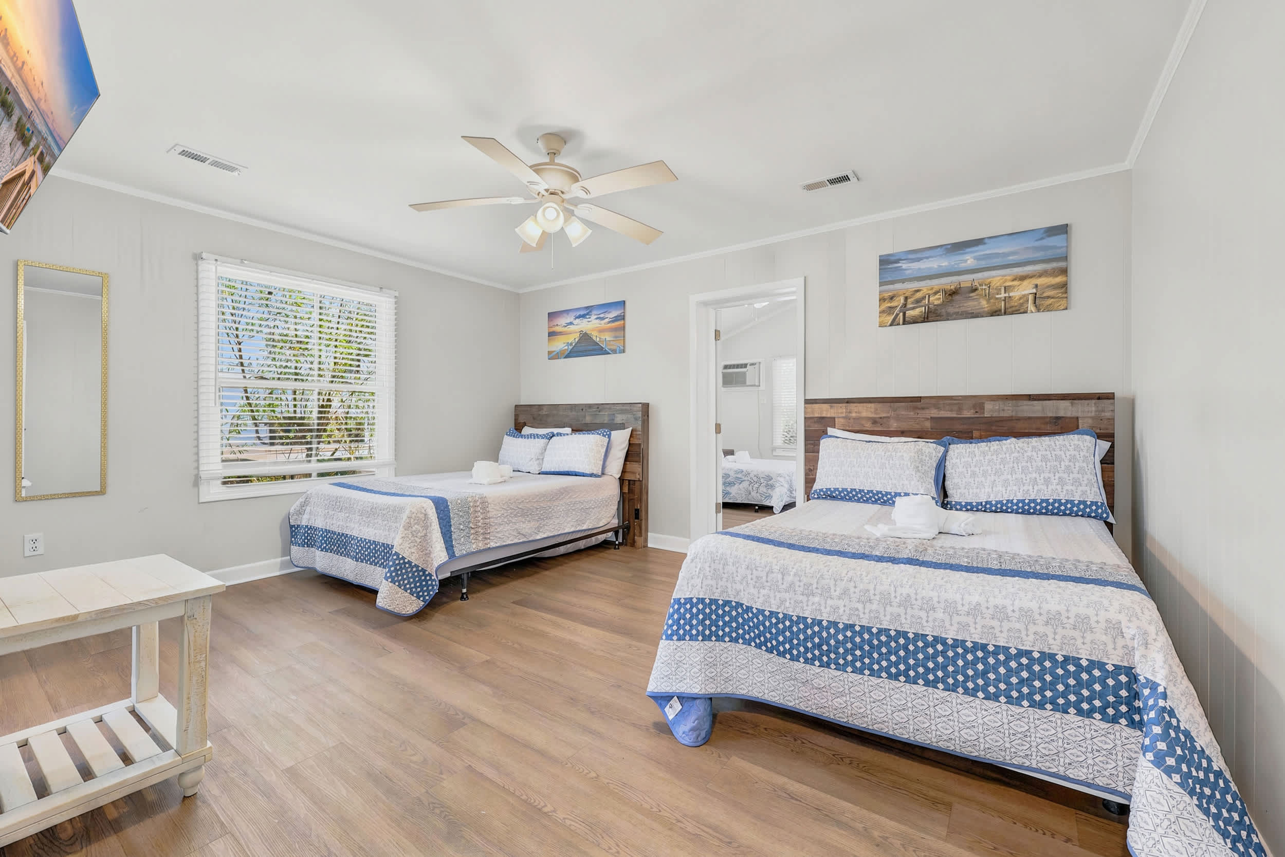 Wavecrest Grand with Pool Great for Groups