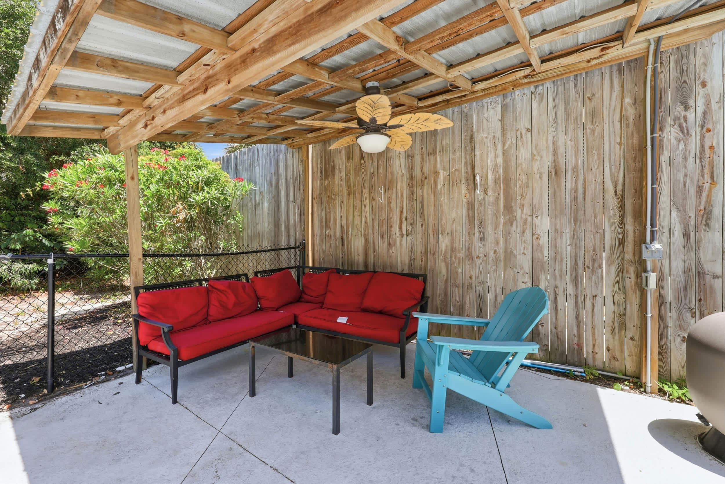 Wavecrest Grand with Pool Great for Groups