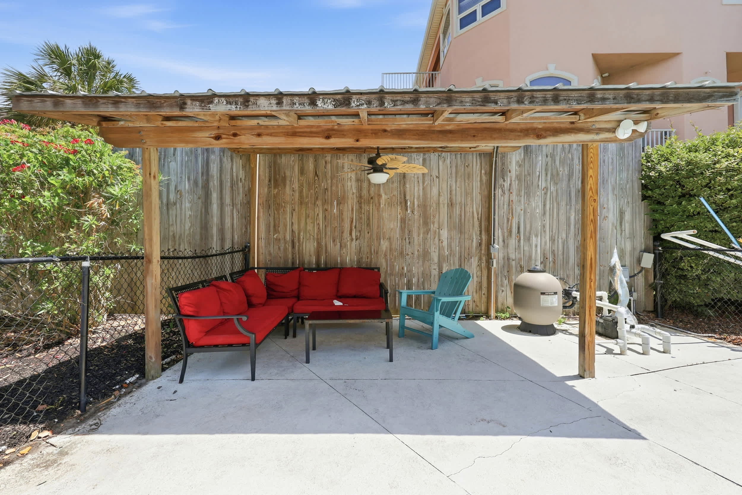 Wavecrest Grand with Pool Great for Groups