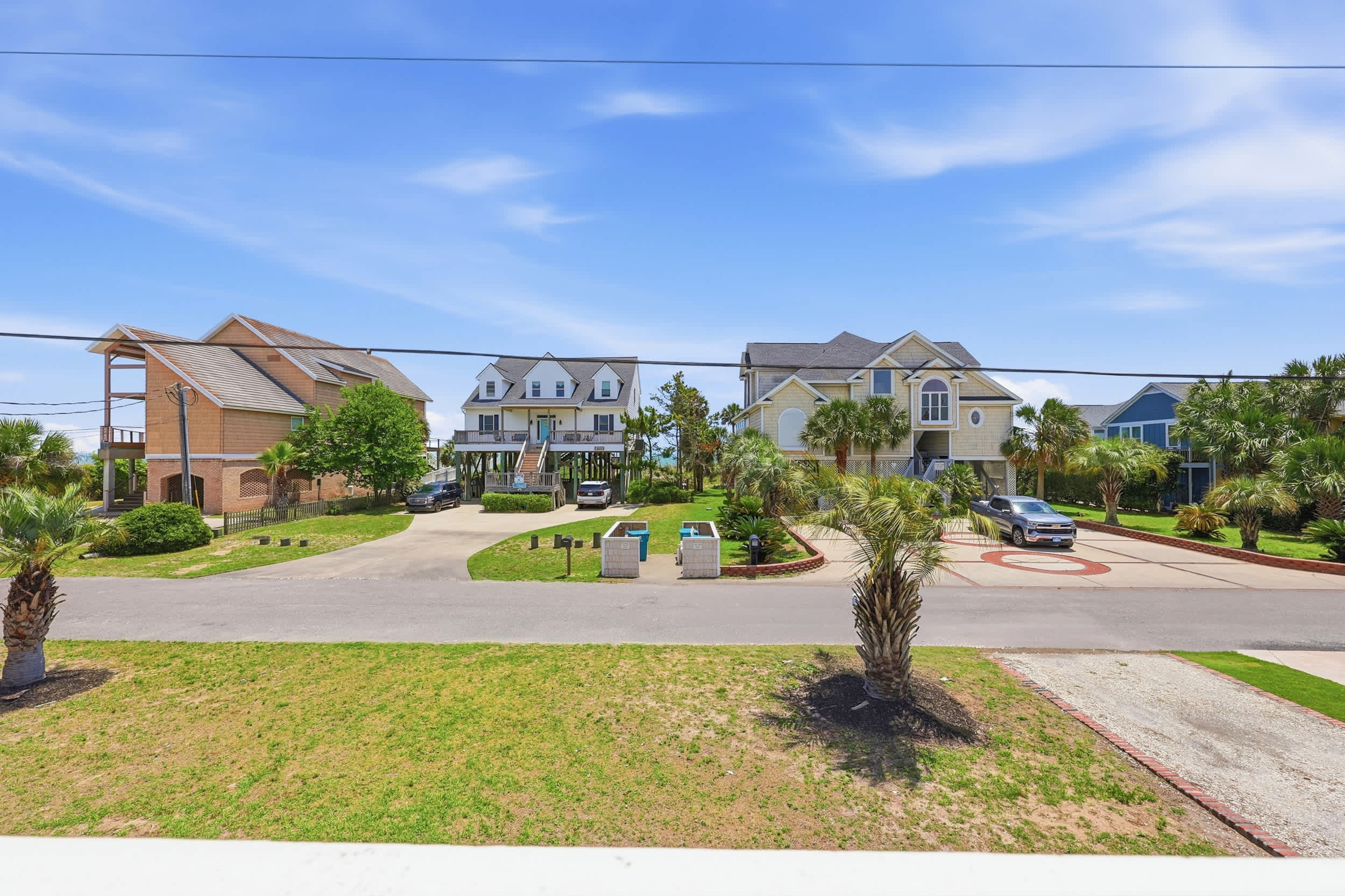 Wavecrest Grand with Pool Great for Groups
