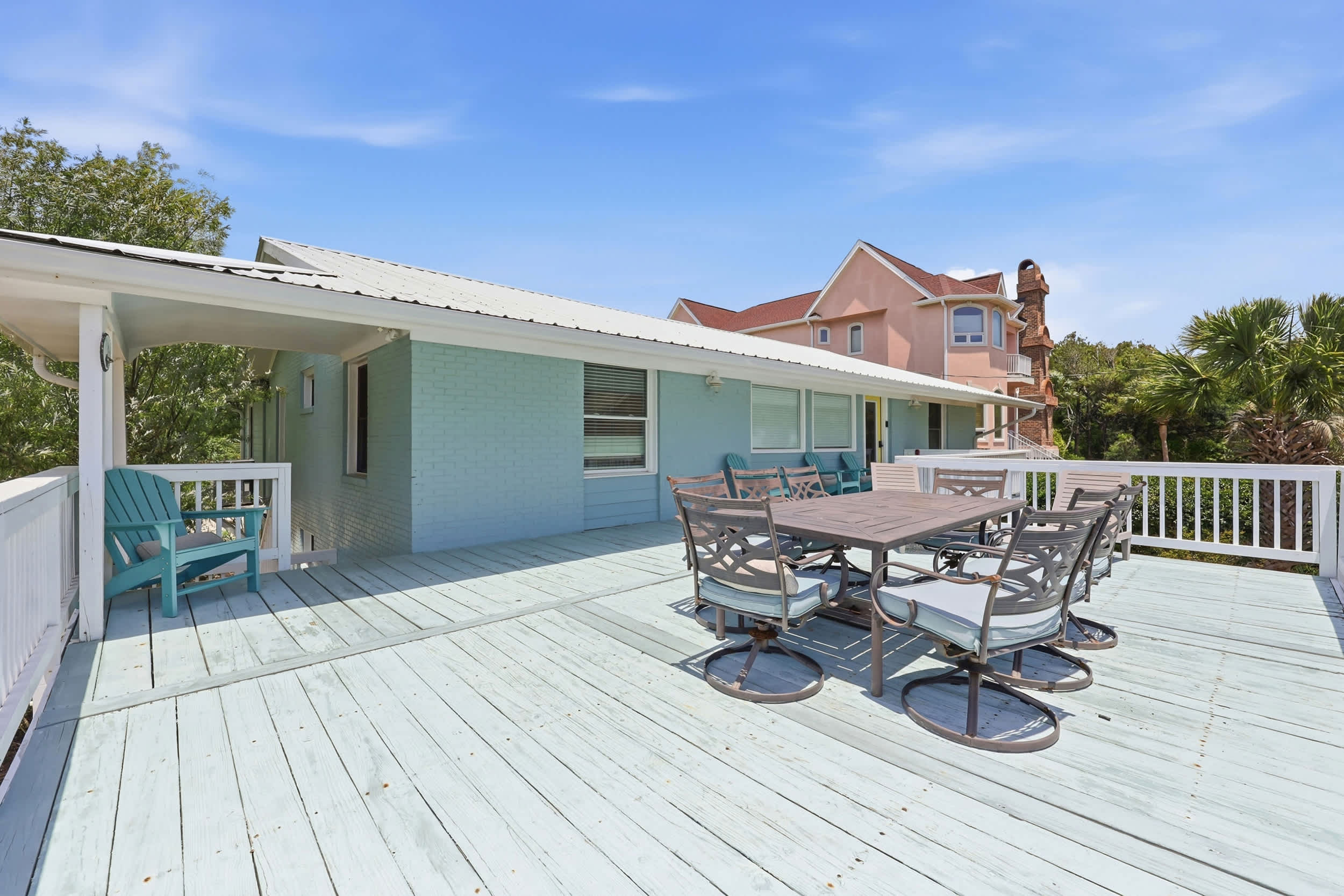 Wavecrest Grand with Pool Great for Groups