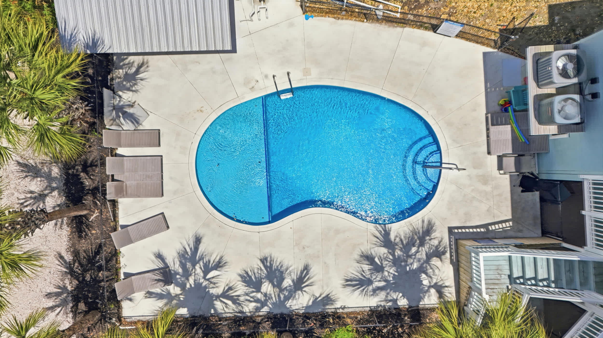 Wavecrest Grand with Pool Great for Groups
