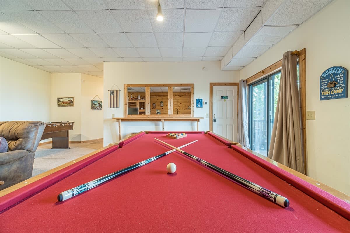 ALMOST HEAVEN |YEAR-ROUND MOUNTAIN VIEWS | HOT TUB