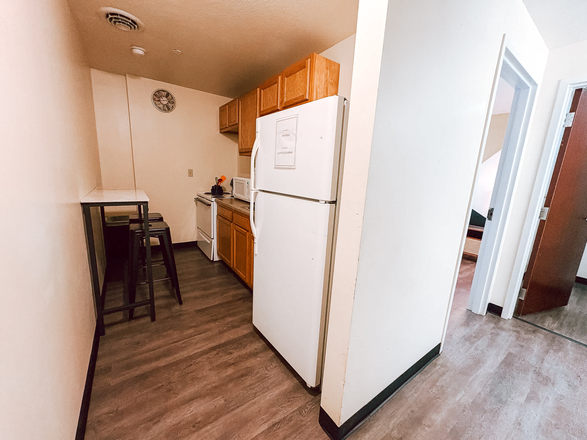 Downtown Queen Apt | Roku TV | Walk Everywhere