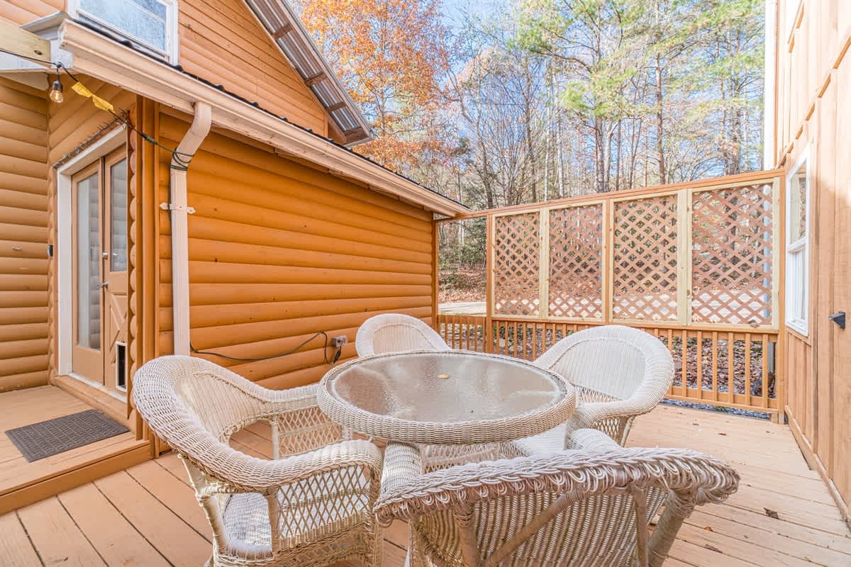 BLUE CREEK SHOALS | HOT TUB, SAUNA, & GAME ROOM