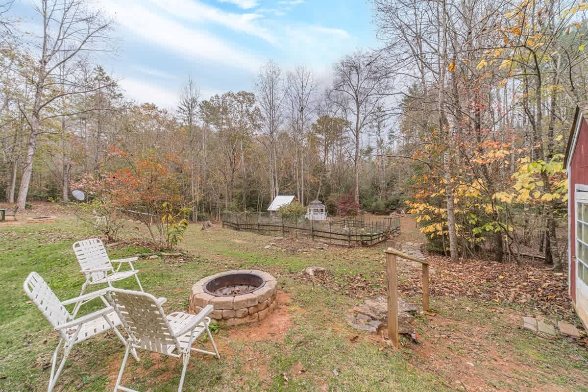 BLUE CREEK SHOALS | HOT TUB, SAUNA, & GAME ROOM