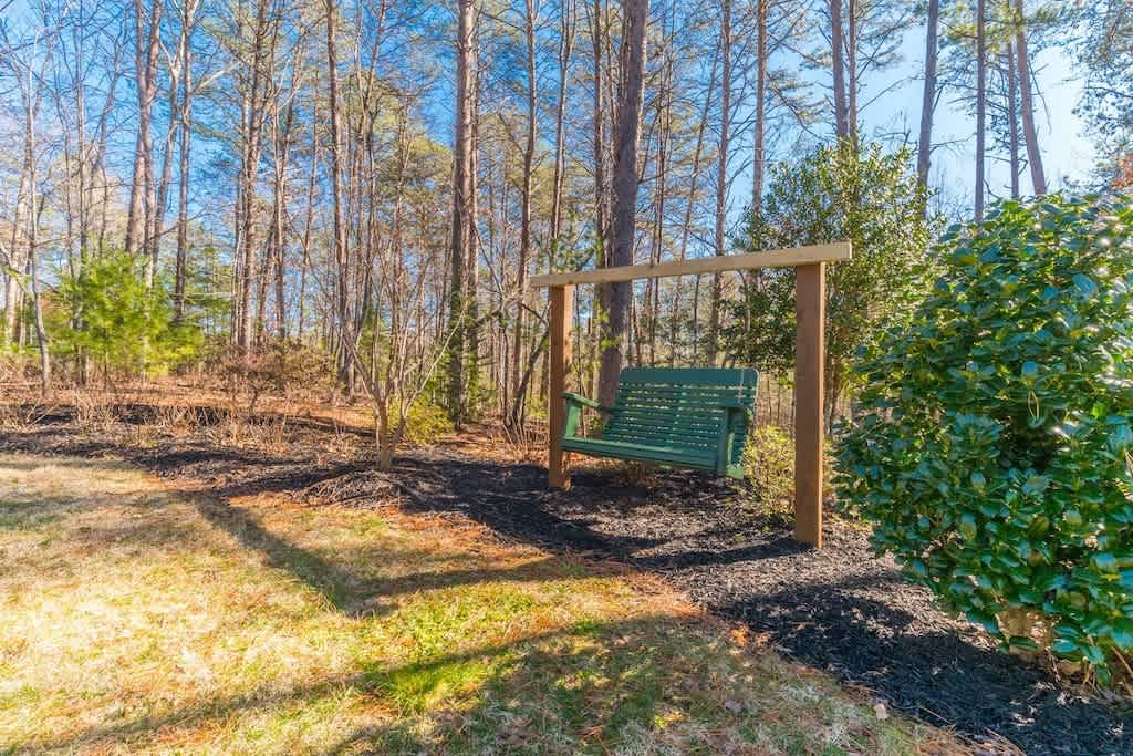 HOO`S THERE HIDEAWAY | HOT TUB | POOL TABLE