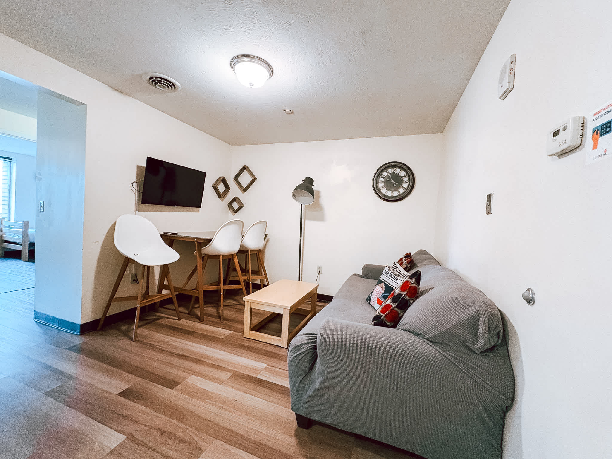 2BR 2BA Downtown Apt | Natural Light + Views