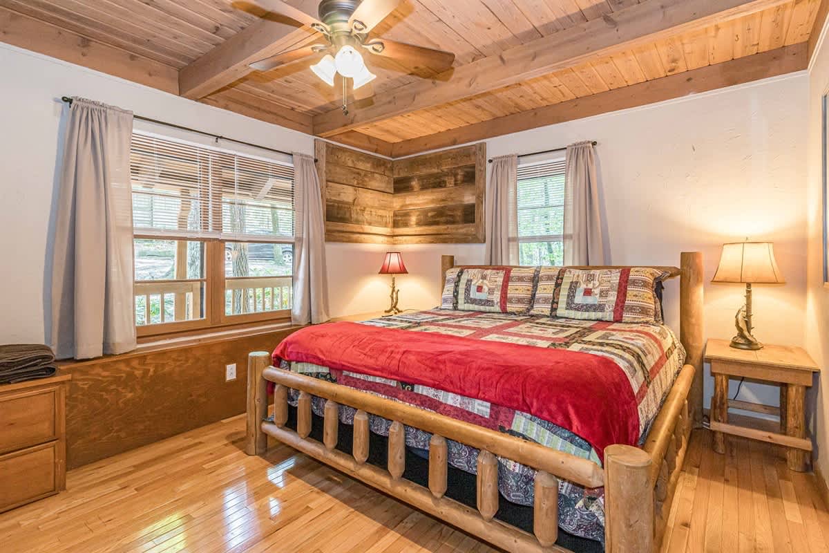 BELLE OF THE MOUNTAIN, PANORAMIC MOUNTAIN VIEWS