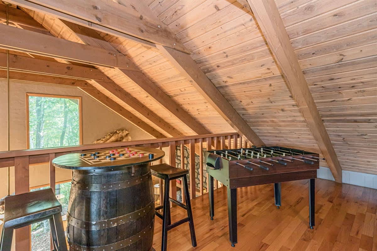 BELLE OF THE MOUNTAIN, PANORAMIC MOUNTAIN VIEWS