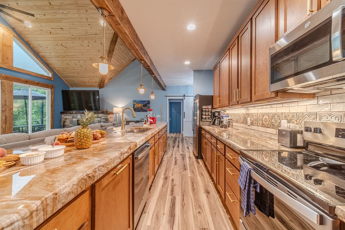 HOUSE OF BLUES | LUXURY GOLF/MOUNTAIN RETREAT