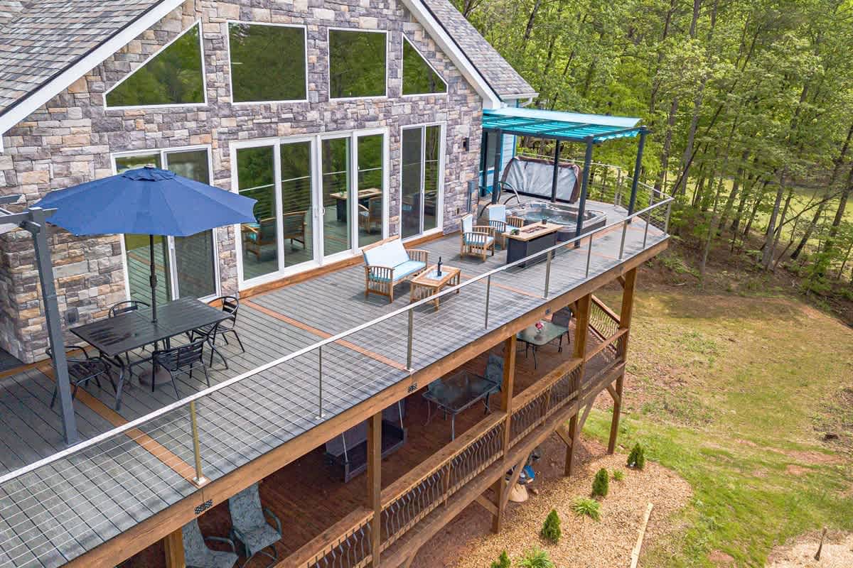 HOUSE OF BLUES | LUXURY GOLF/MOUNTAIN RETREAT