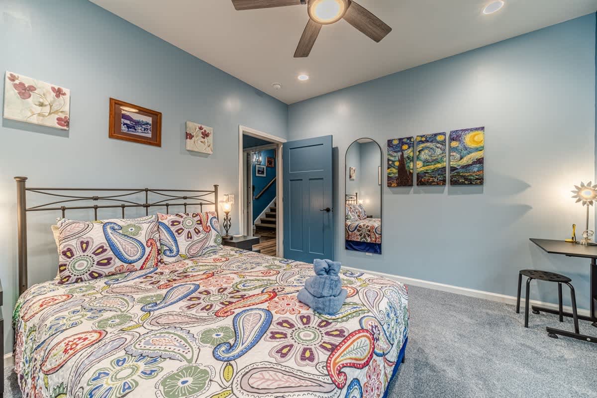 HOUSE OF BLUES | LUXURY GOLF/MOUNTAIN RETREAT