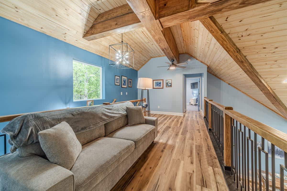HOUSE OF BLUES | LUXURY GOLF/MOUNTAIN RETREAT