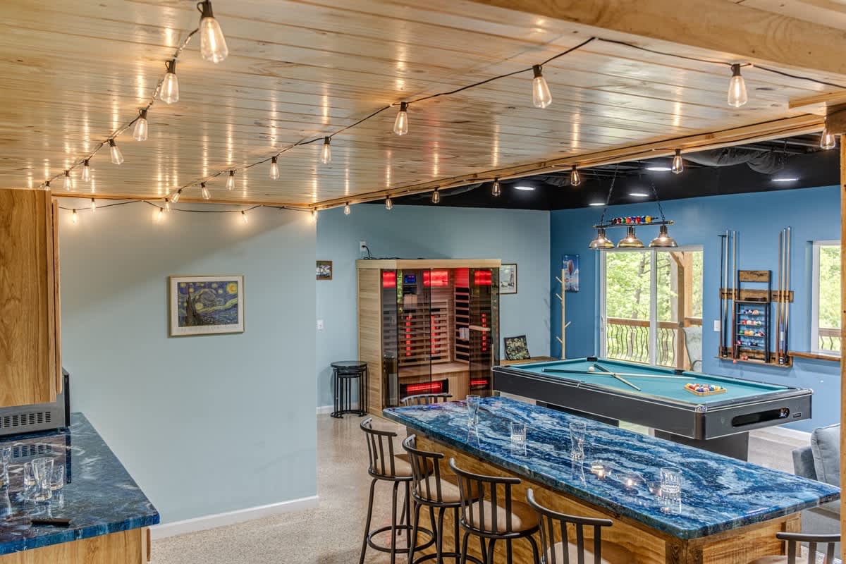 HOUSE OF BLUES | LUXURY GOLF/MOUNTAIN RETREAT