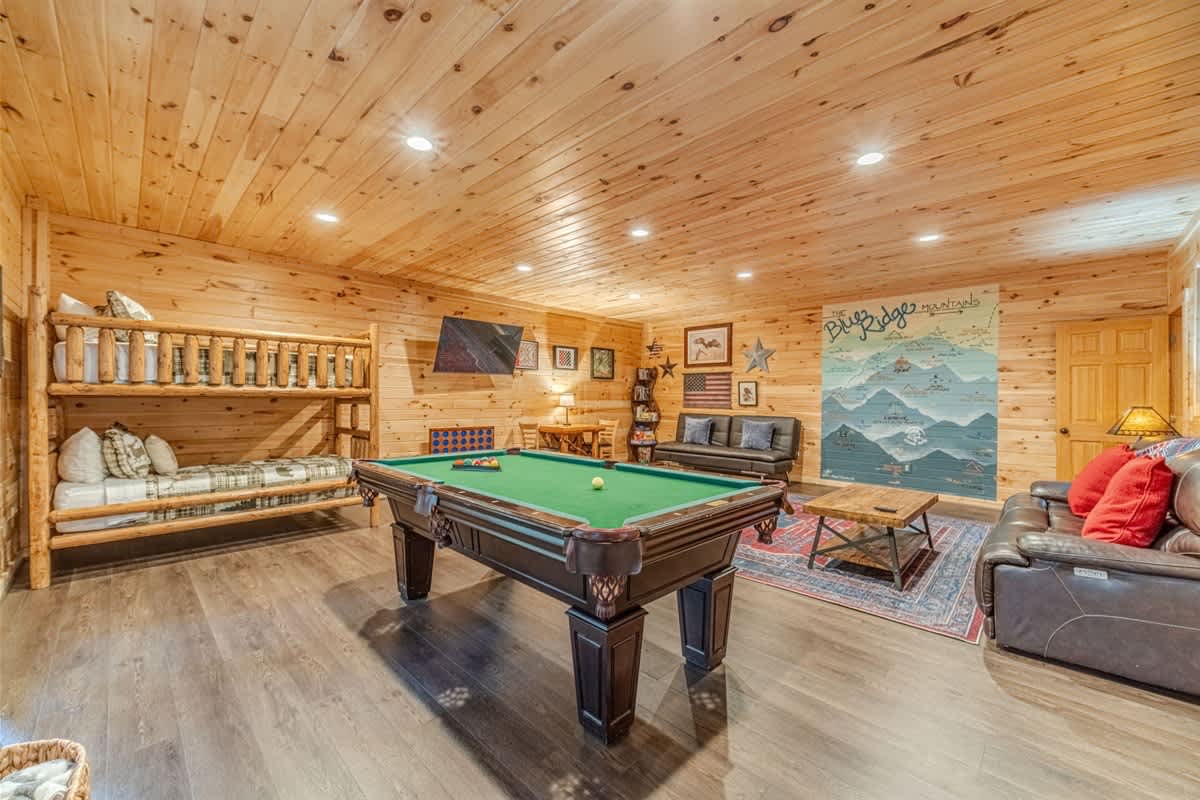 FROHE HUTTE l PRIVATE LUXURY GETAWAY & GAME ROOM