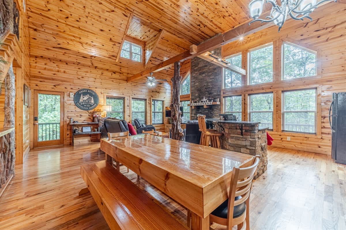 FROHE HUTTE l PRIVATE LUXURY GETAWAY & GAME ROOM