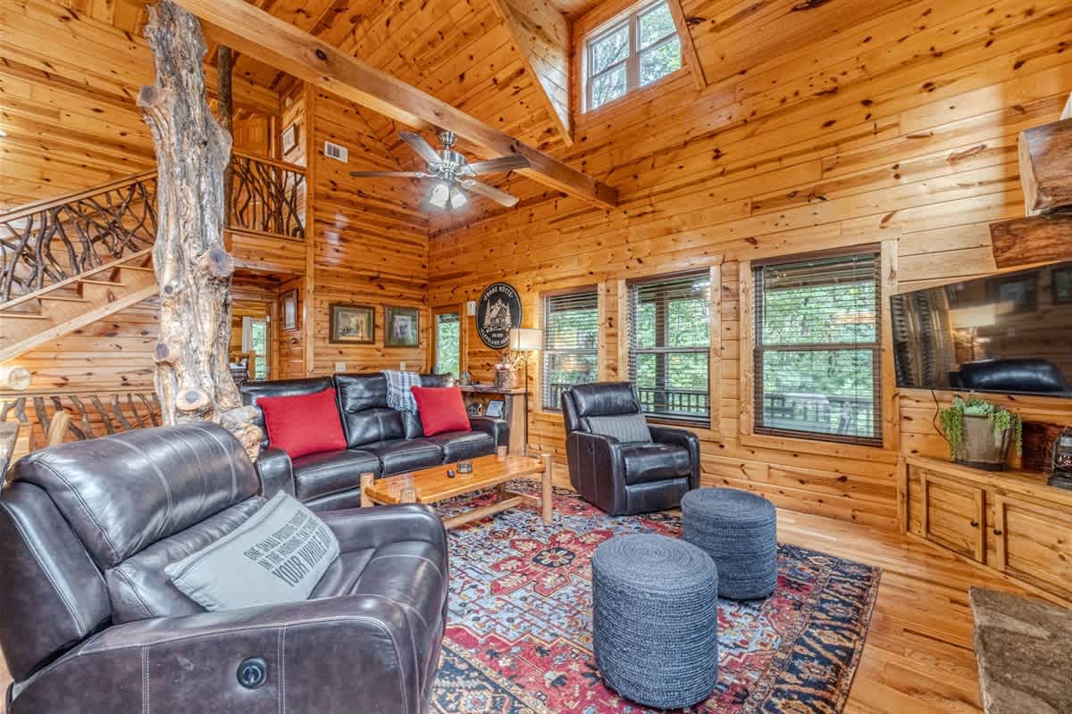FROHE HUTTE l PRIVATE LUXURY GETAWAY & GAME ROOM