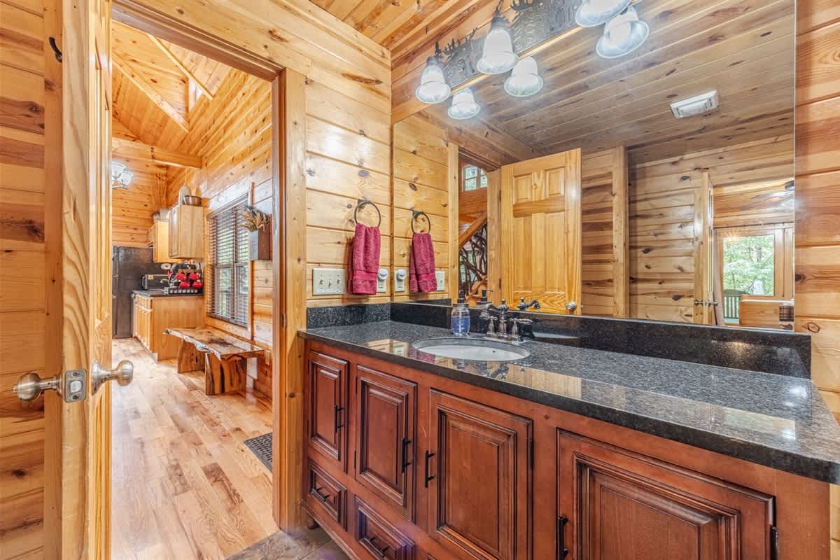 FROHE HUTTE l PRIVATE LUXURY GETAWAY & GAME ROOM