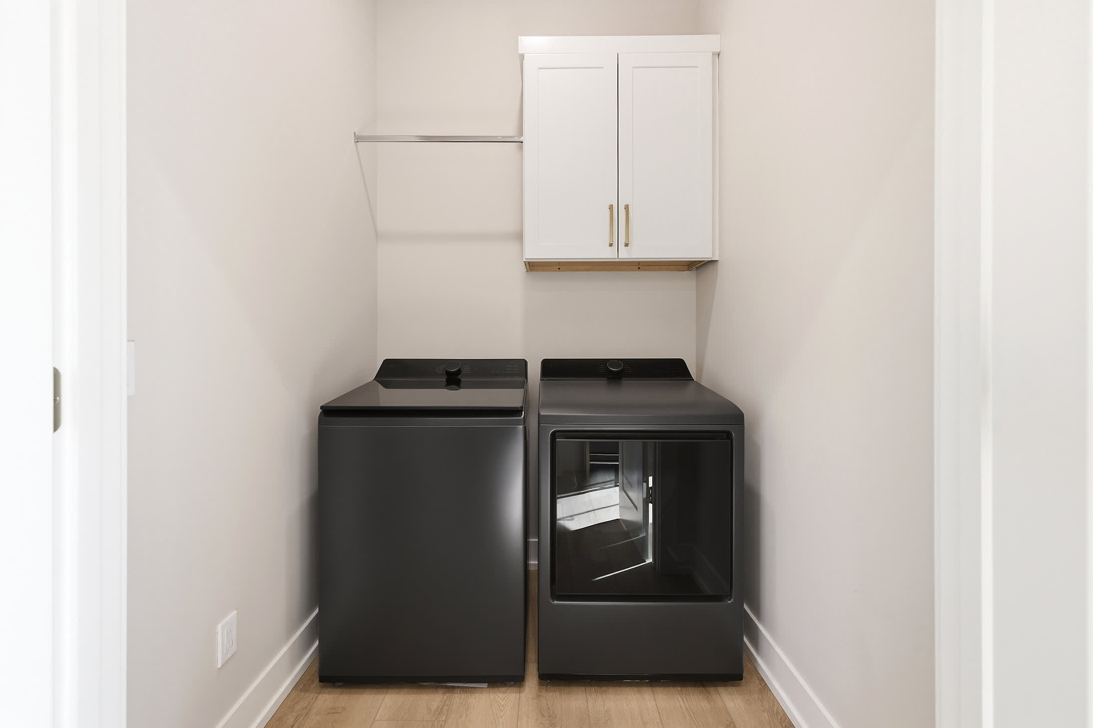 In-home laundry makes extended stays and beach trips easier.