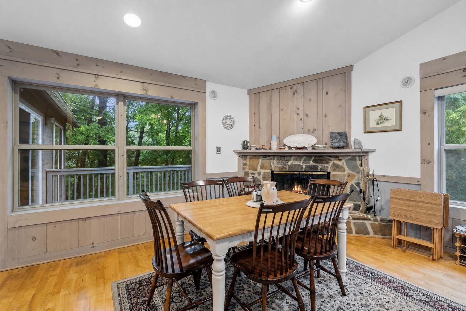 Spacious Cabin Near Bryce & Lake Laura