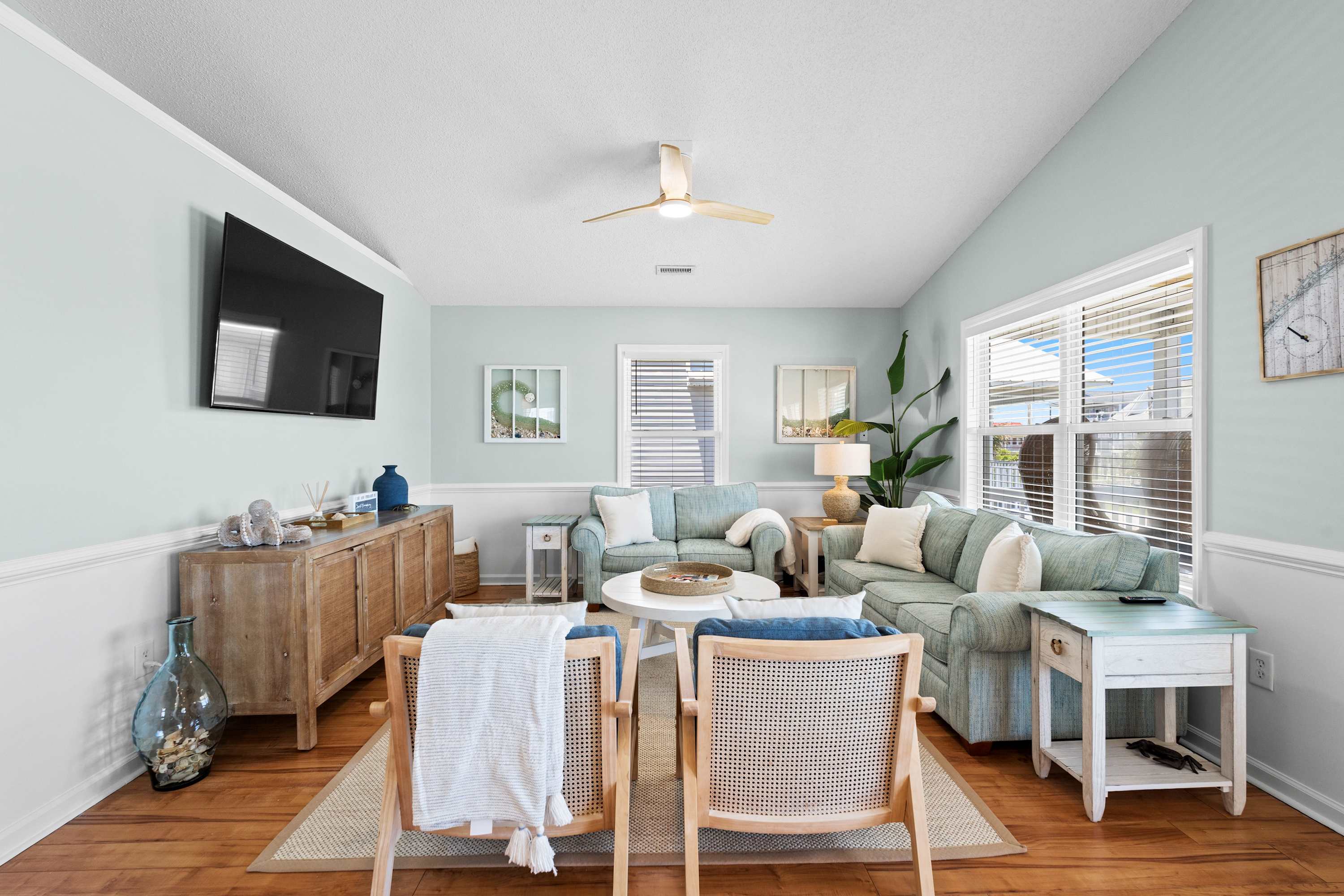 Surfside at Broadway | Steps to the Beach! 5