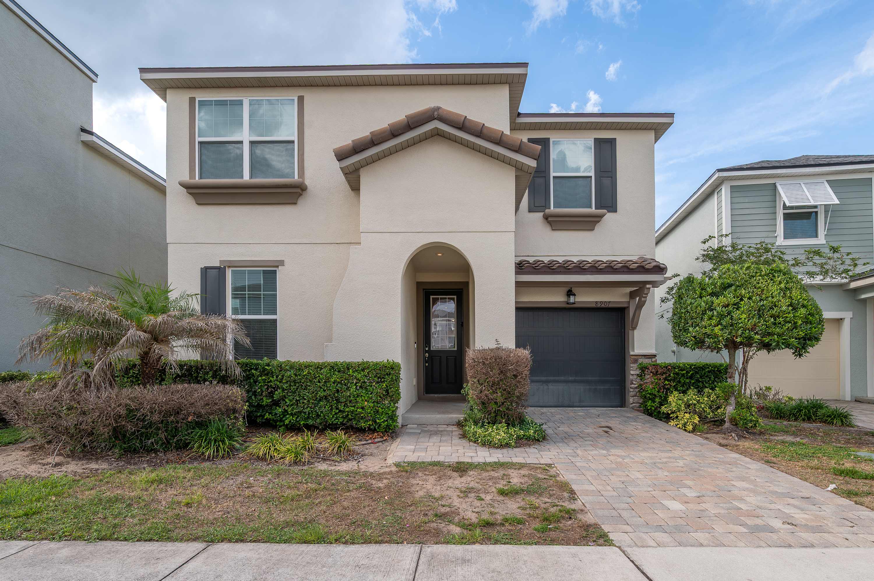 8BR retreat w/ game room, pool & hot tub