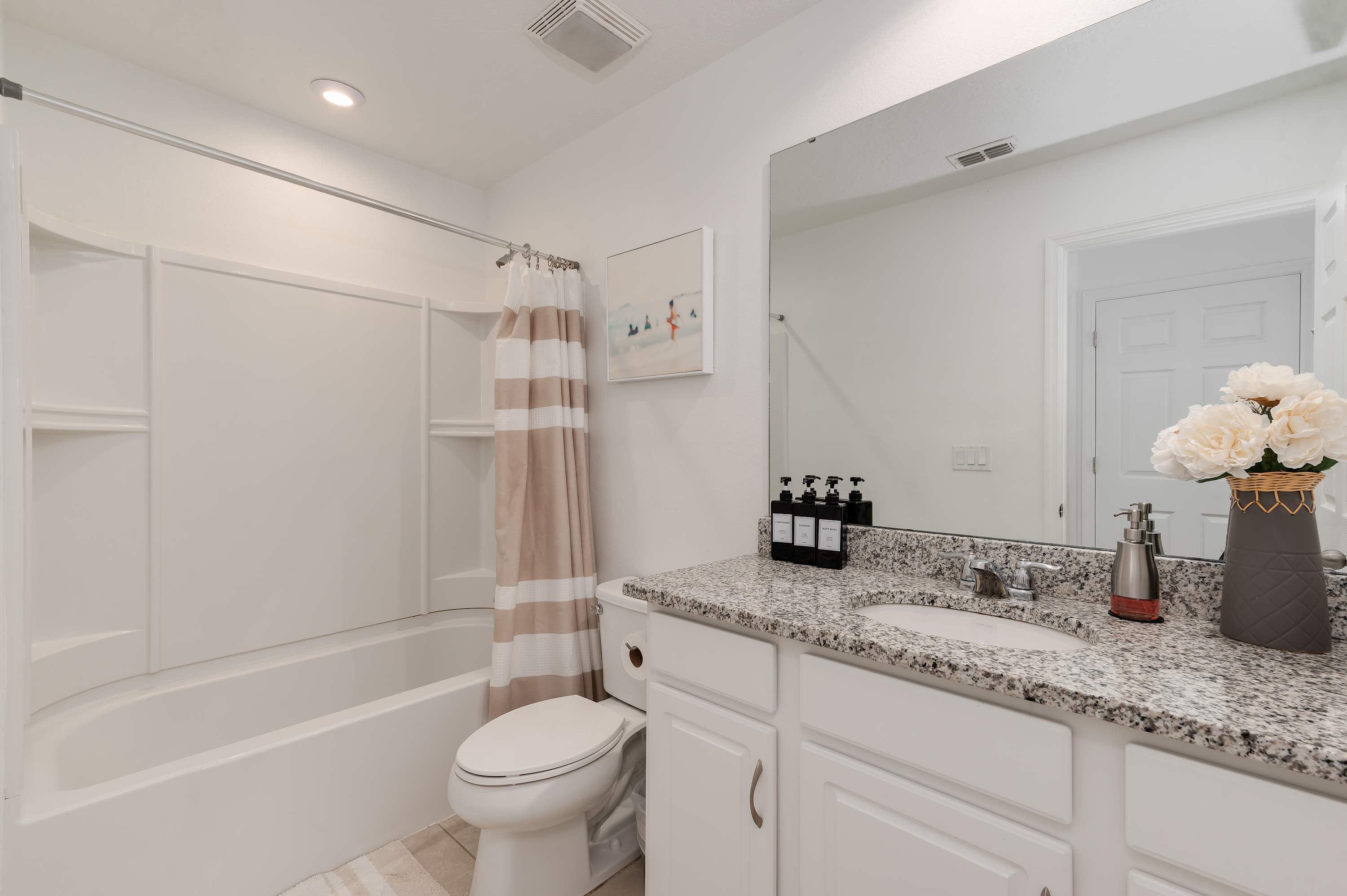 8BR retreat w/ game room, pool & hot tub