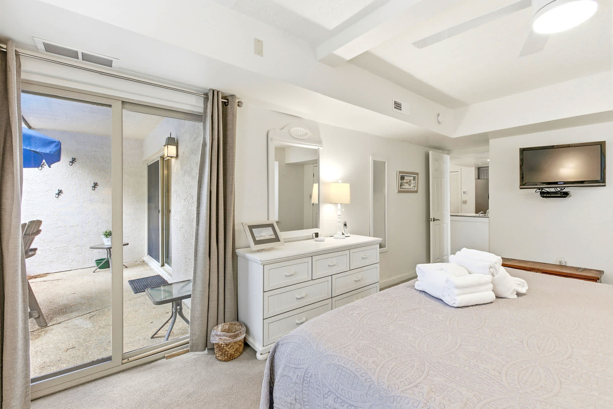 1653 Bluff Villas | Photo 22
