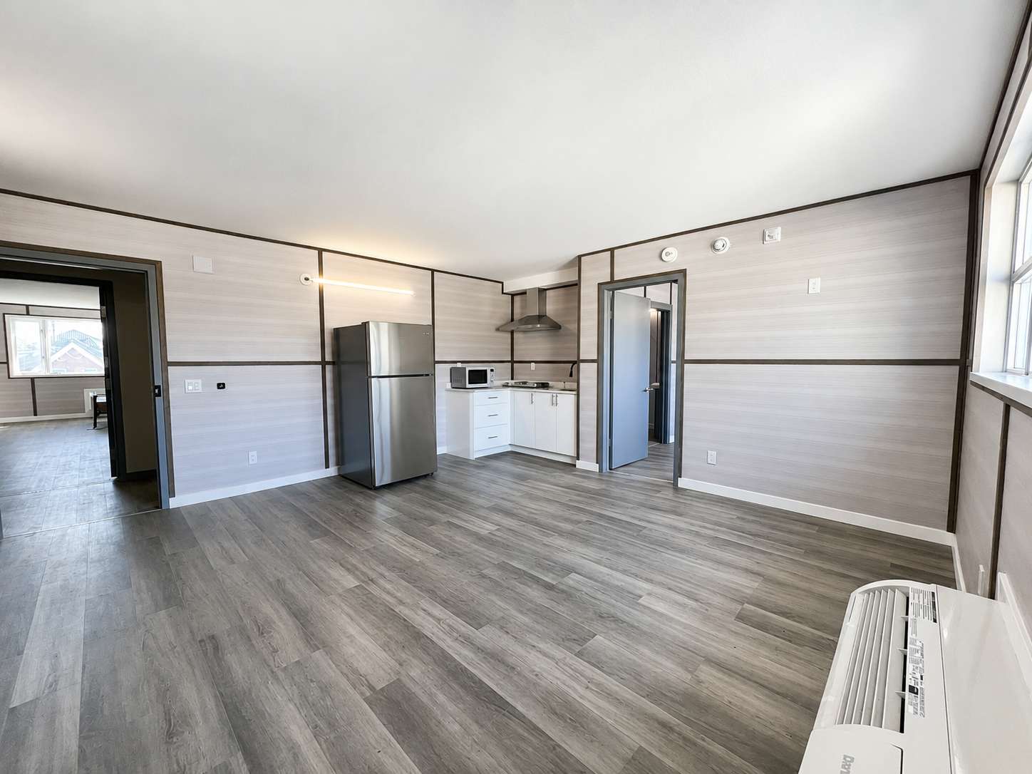 Stratford Huron St. 1BDR Apt #02, 2nd Fl.
