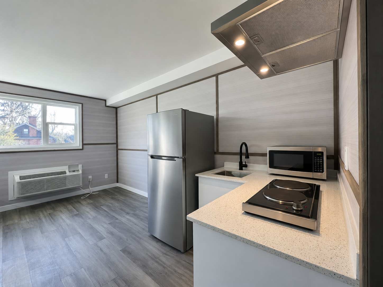 Stratford Huron St. Studio Apt #04, 2nd Fl.