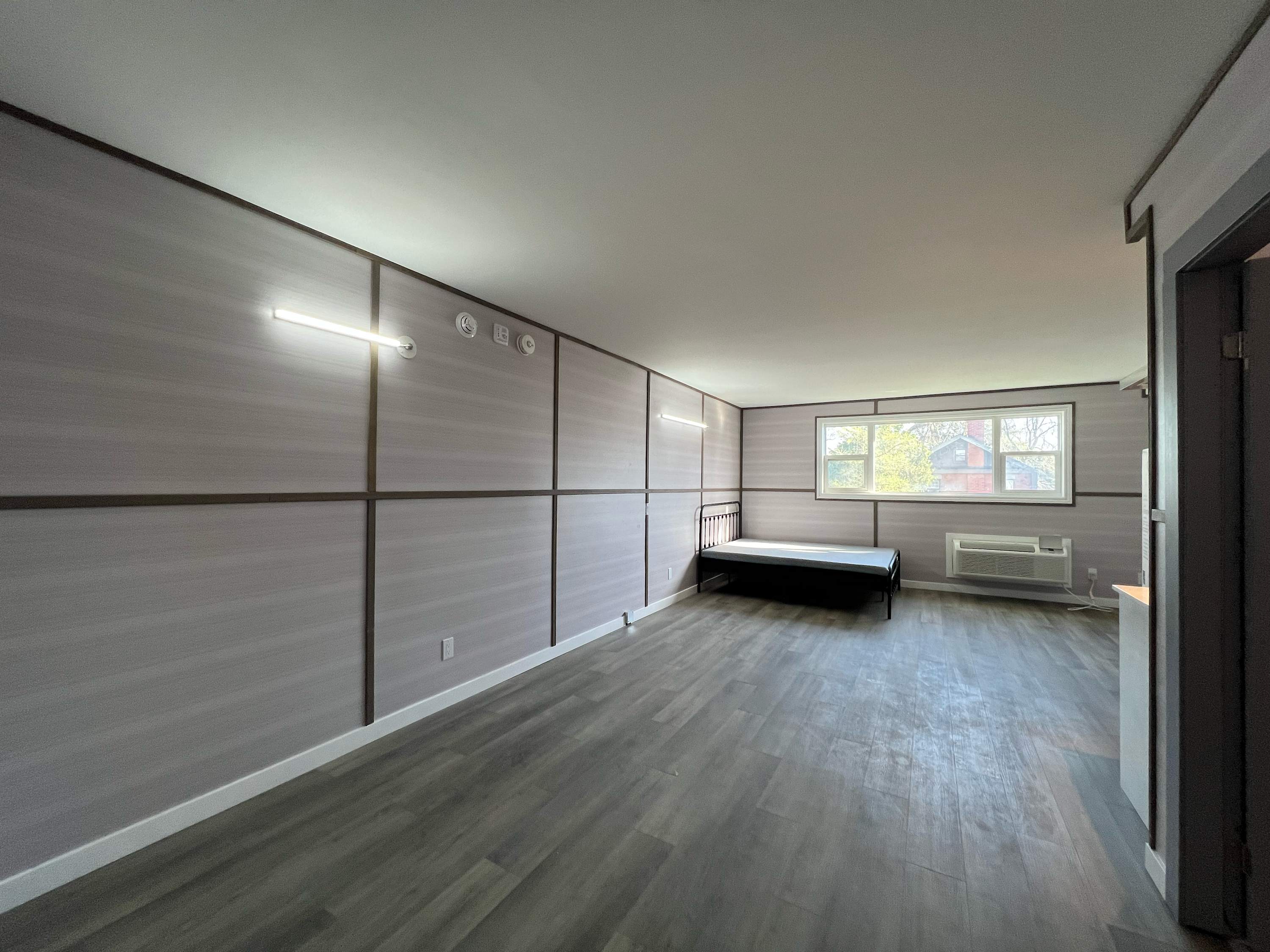 Stratford Huron St. Studio Apt #04, 2nd Fl.