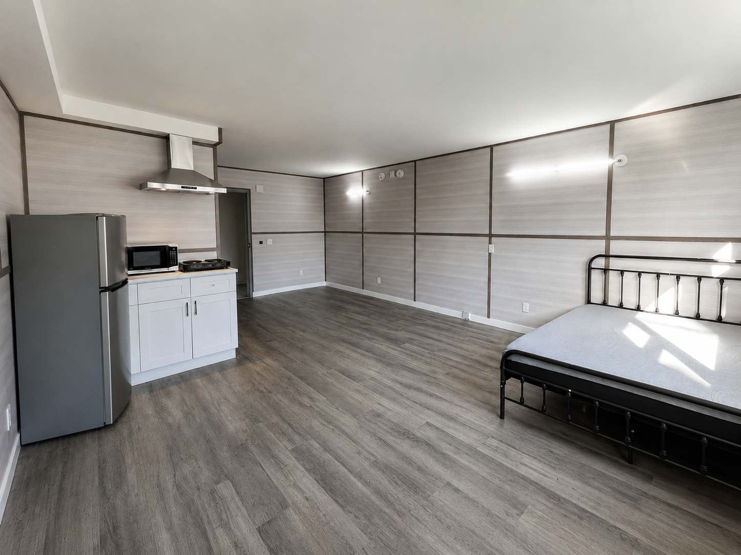 Stratford Huron St. Studio Apt #07, 2nd Fl.