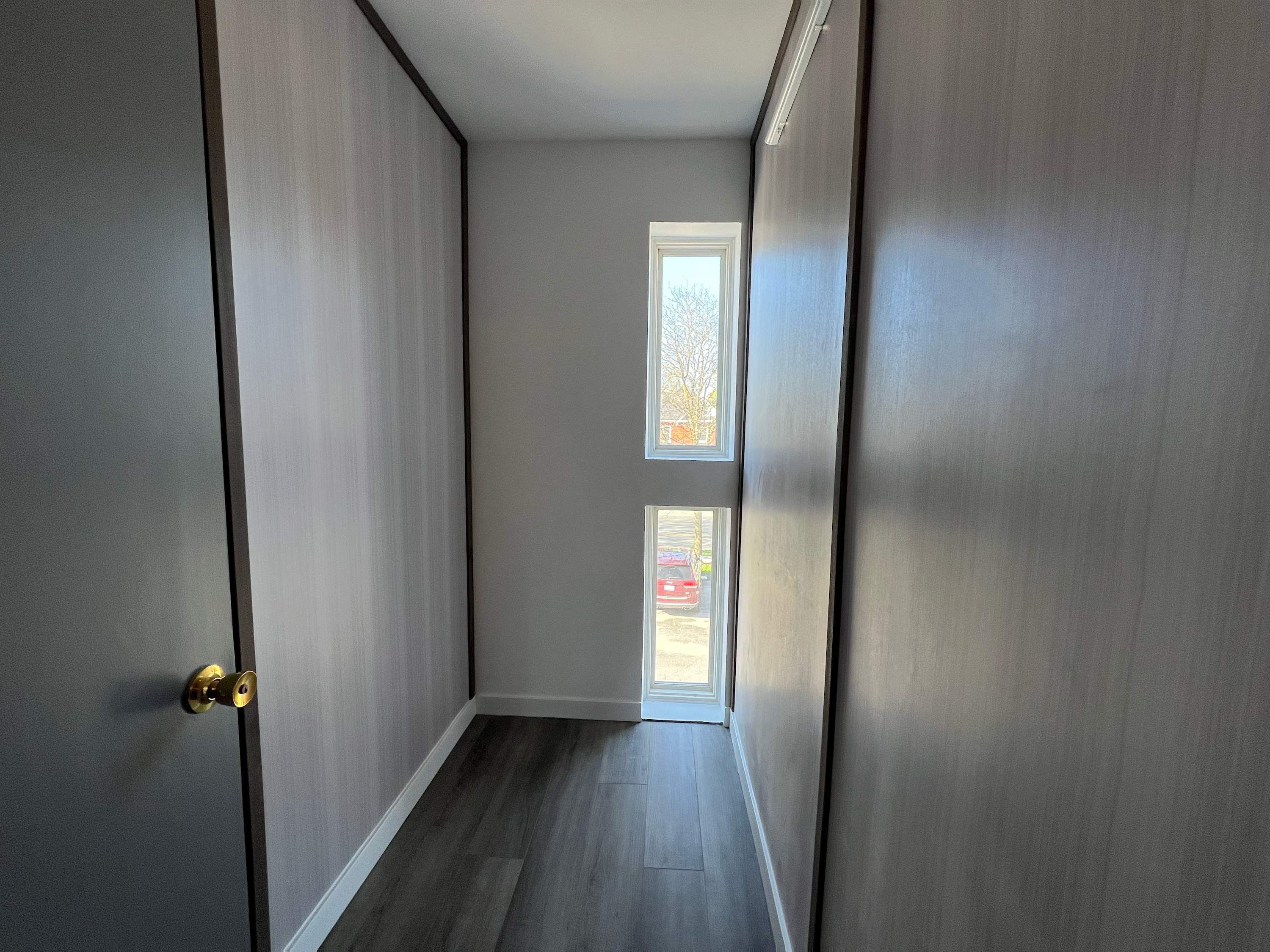 Stratford Huron St. 1BDR Apt #09, 2nd Fl.