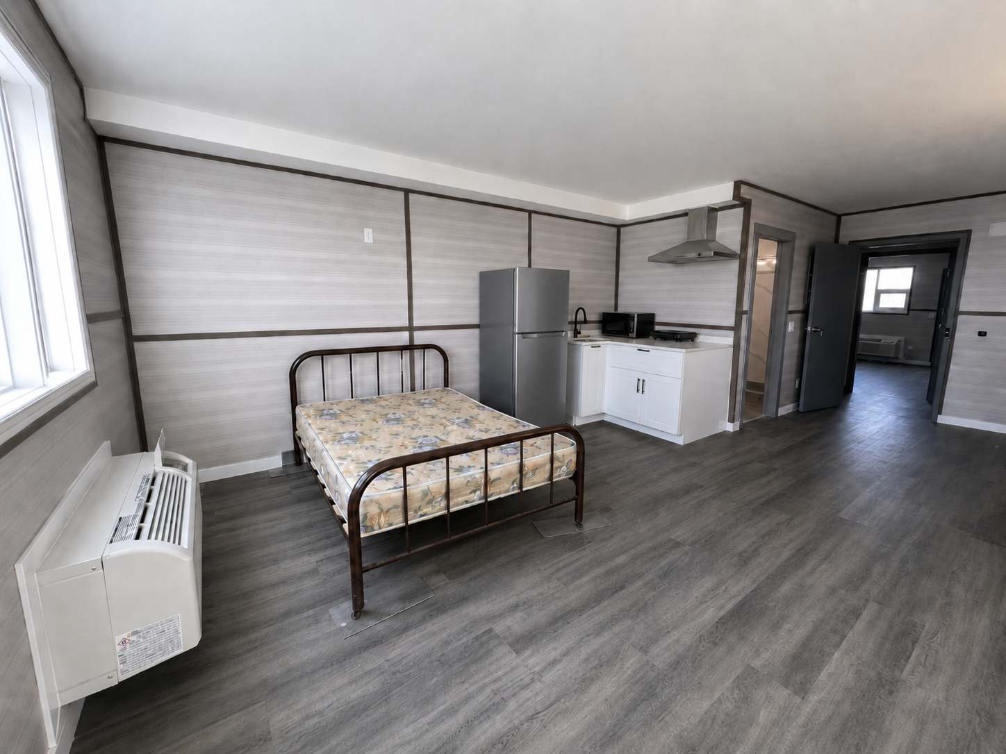 Stratford Huron St. Studio Apt #10, 2nd Fl.