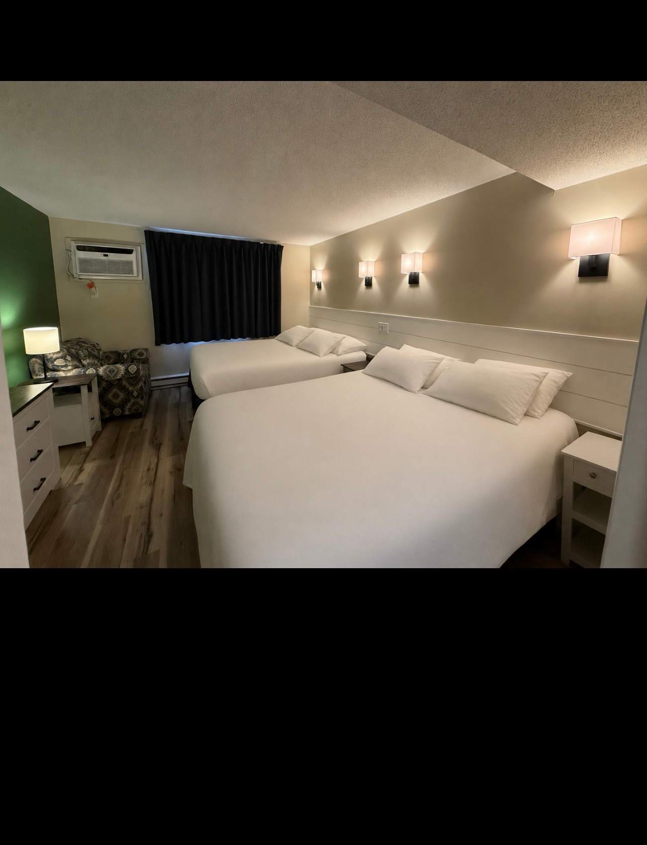 Eastern Inn Evergreen Suite 7