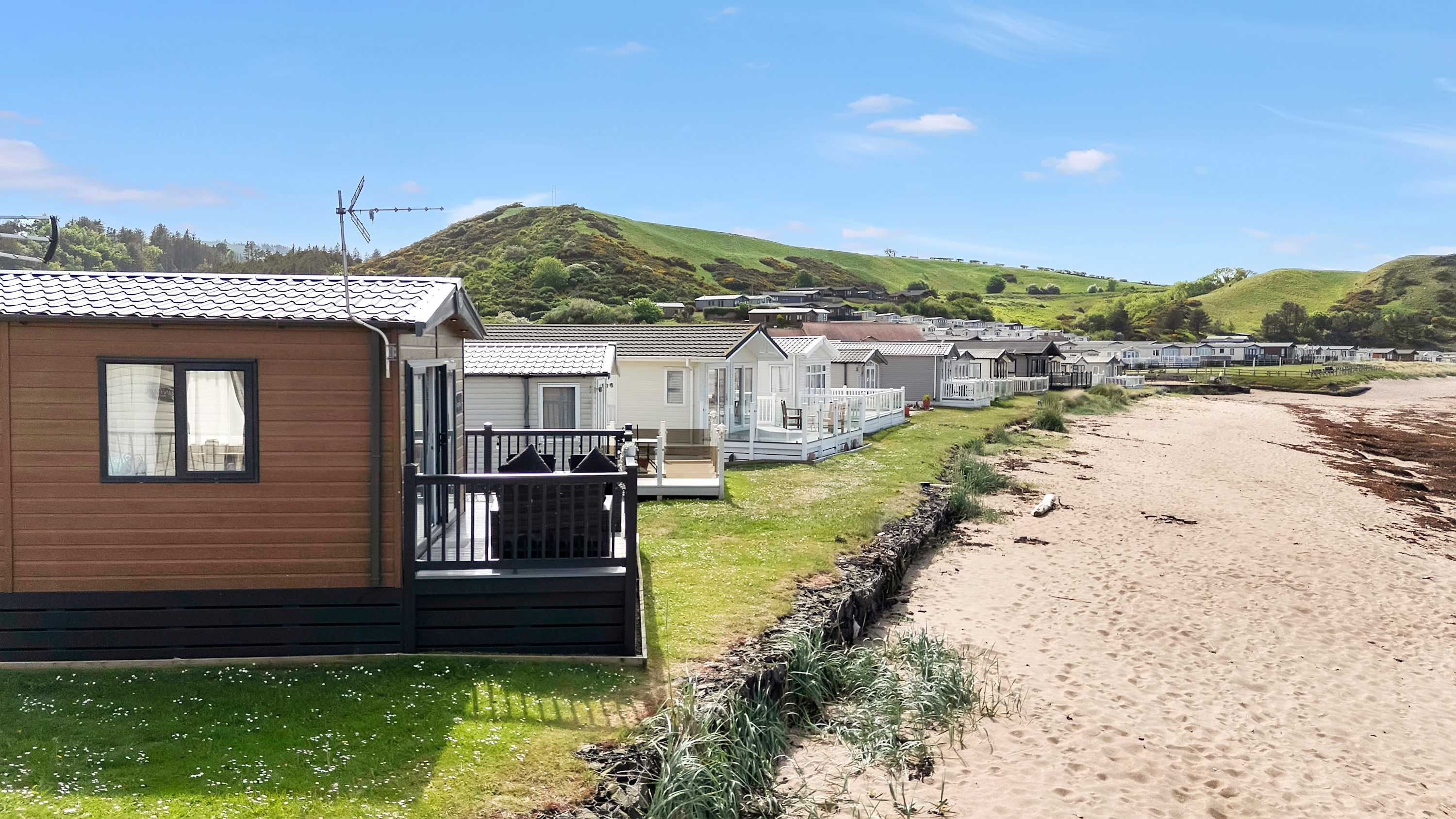 View Beachfront 2BR - Wi-Fi - Free Parking - Sleeps 6 in Southern Upland Way TD13 5YP Beachfront 2BR - Wi-Fi - Free Parking - Sleeps 6 in Southern Upland Way TD13 5YP - Property image 23 - VivreStays